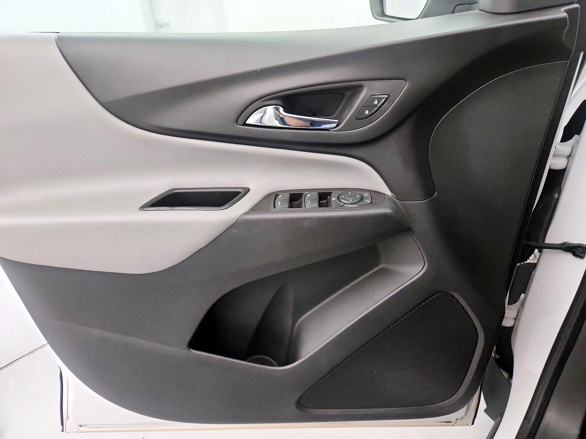 Thumbnail: 2022 Chevrolet Equinox - 12