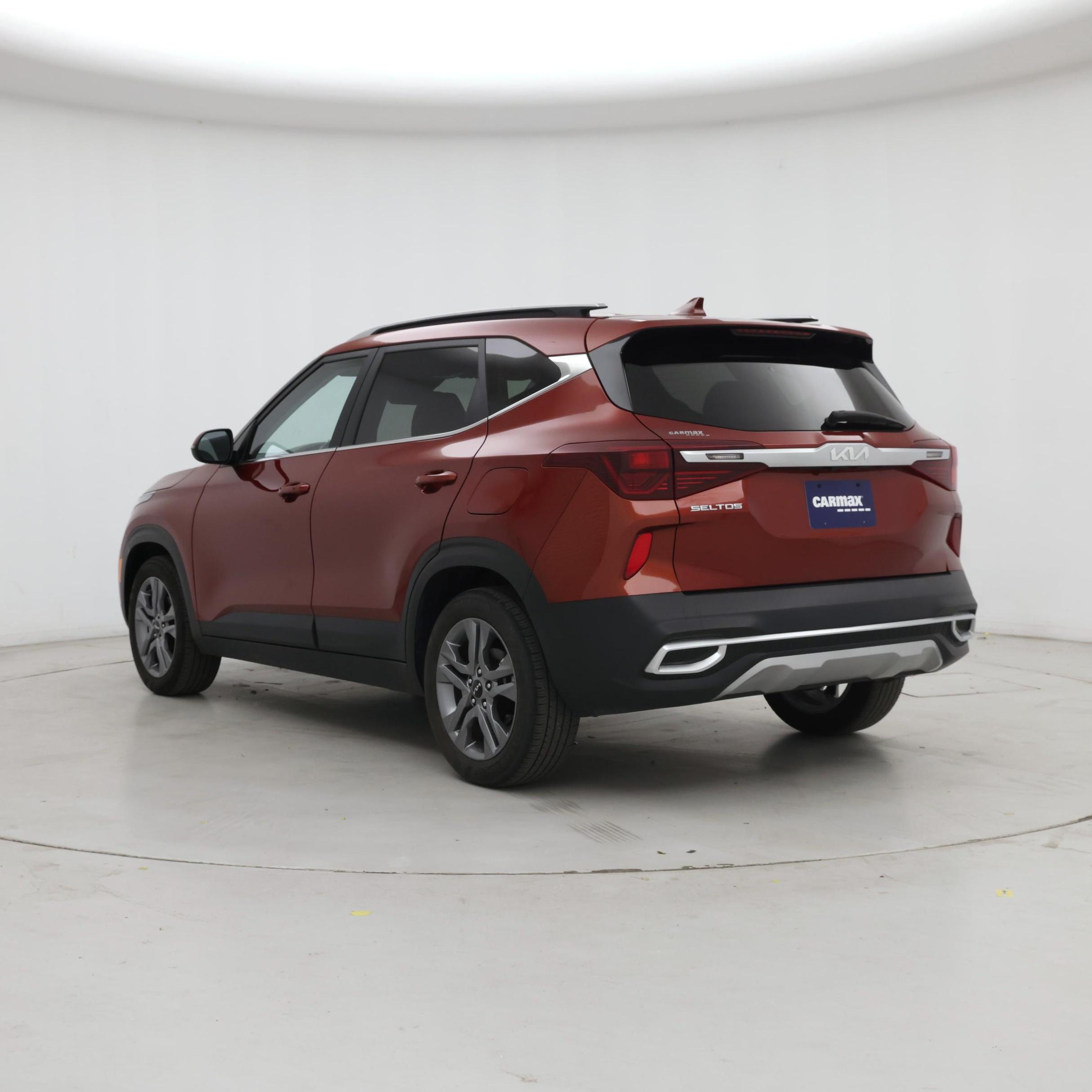 Thumbnail: 2023 Kia Seltos - 2