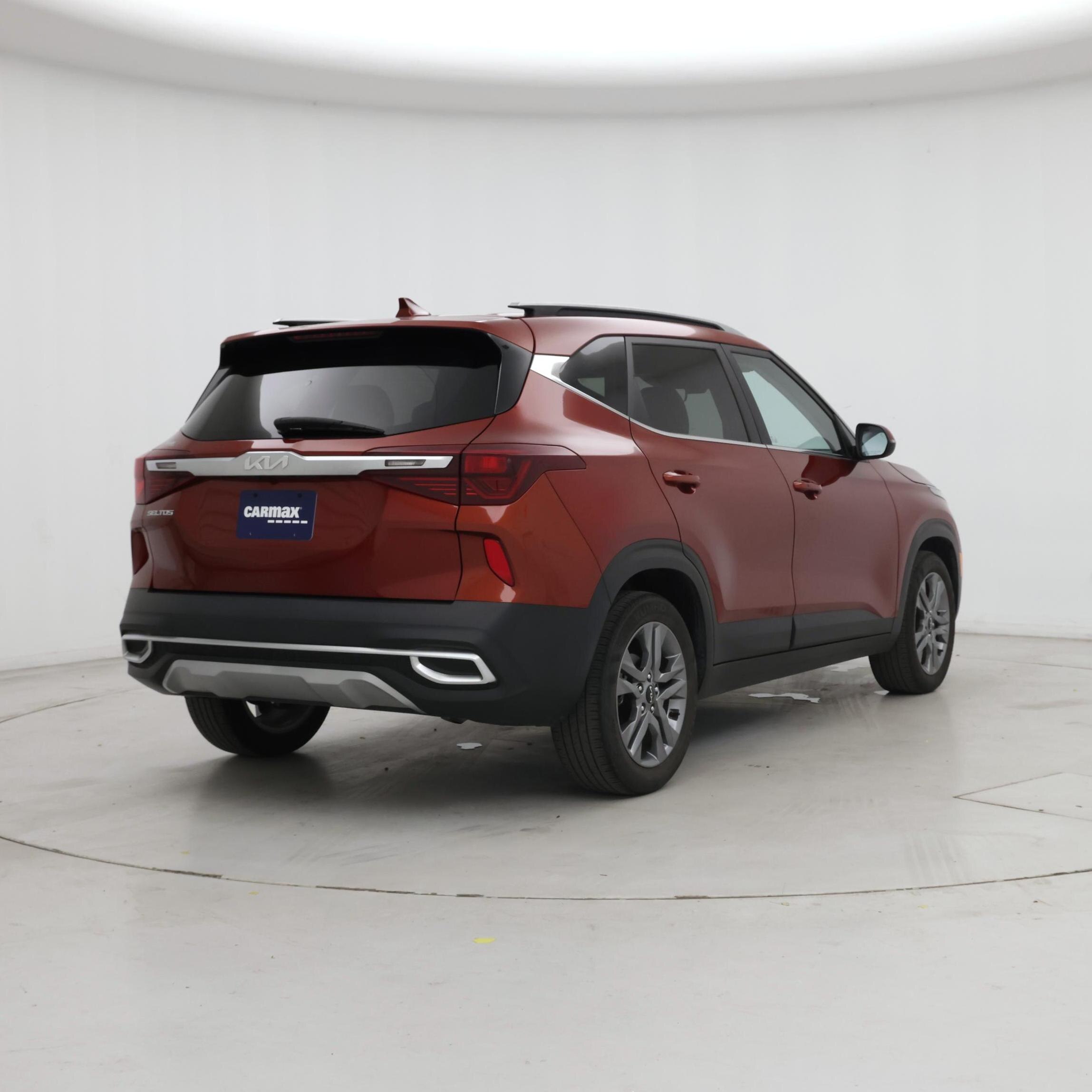 Thumbnail: 2023 Kia Seltos - 8