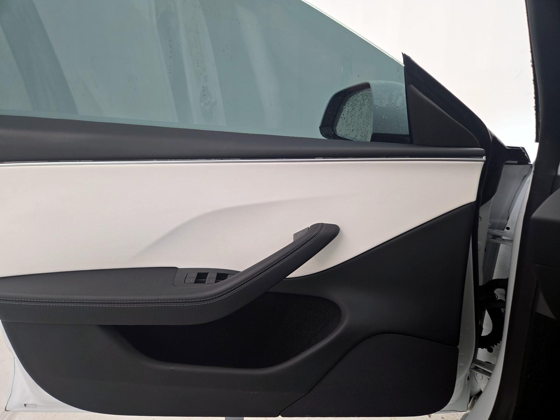 Thumbnail: 2024 Tesla Model 3 - 12