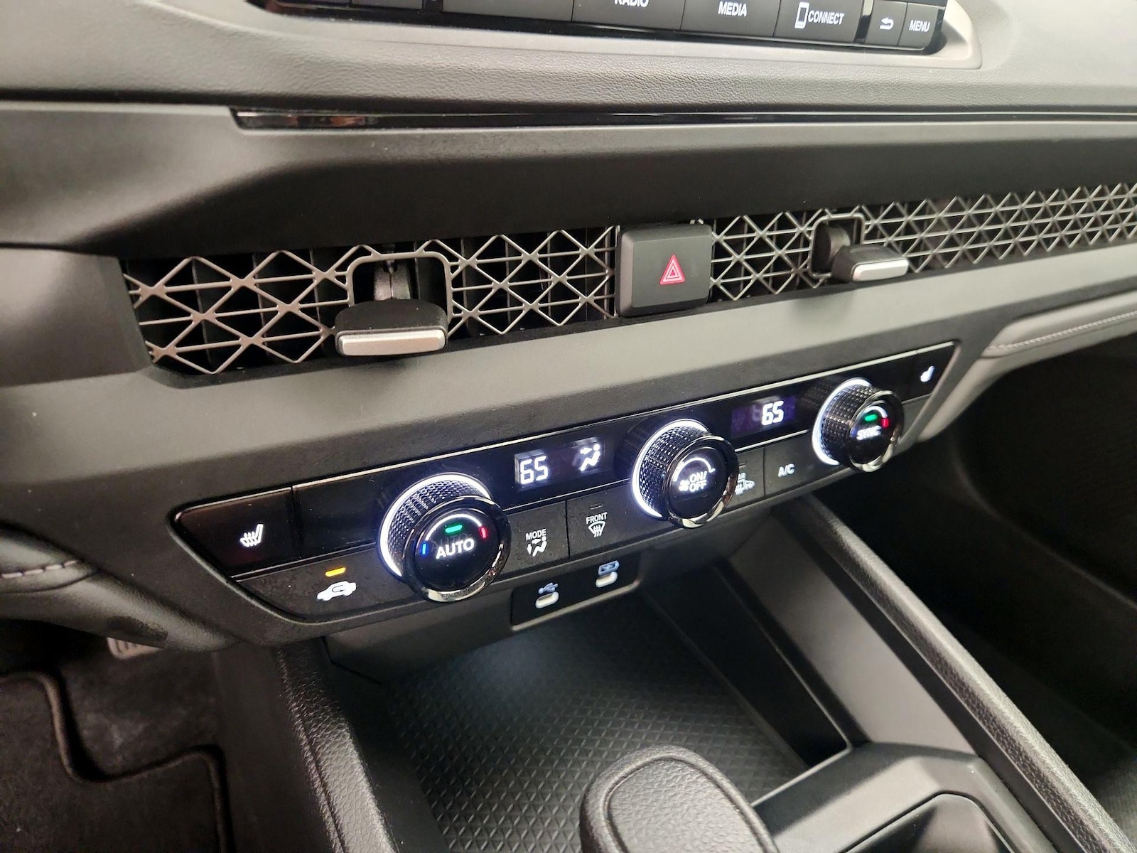 2023 Honda Accord EX - Photo 17