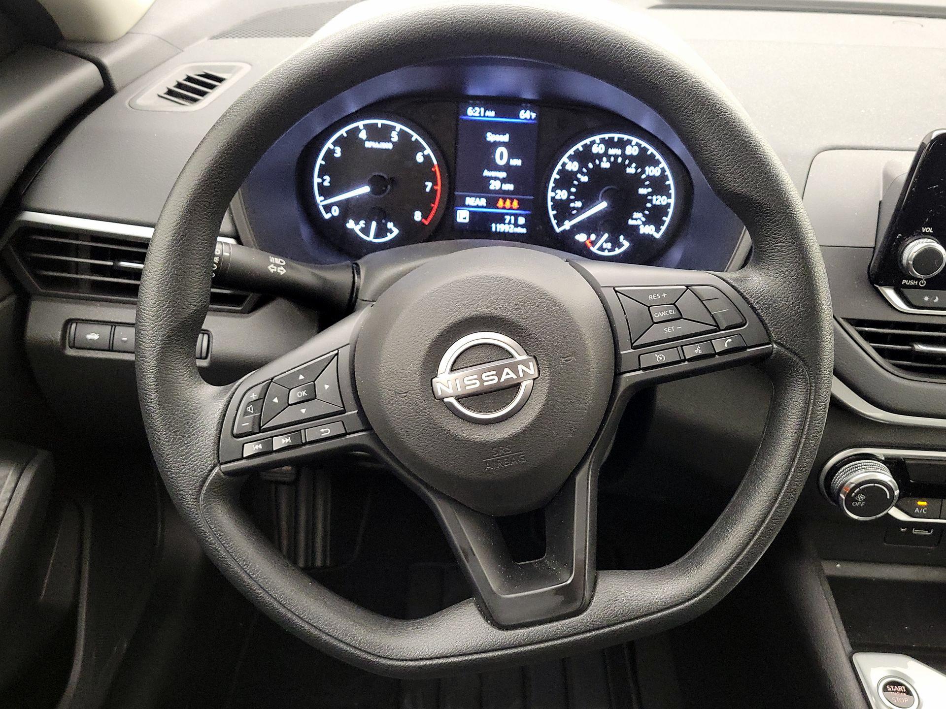 Thumbnail: 2023 Nissan Altima - 10