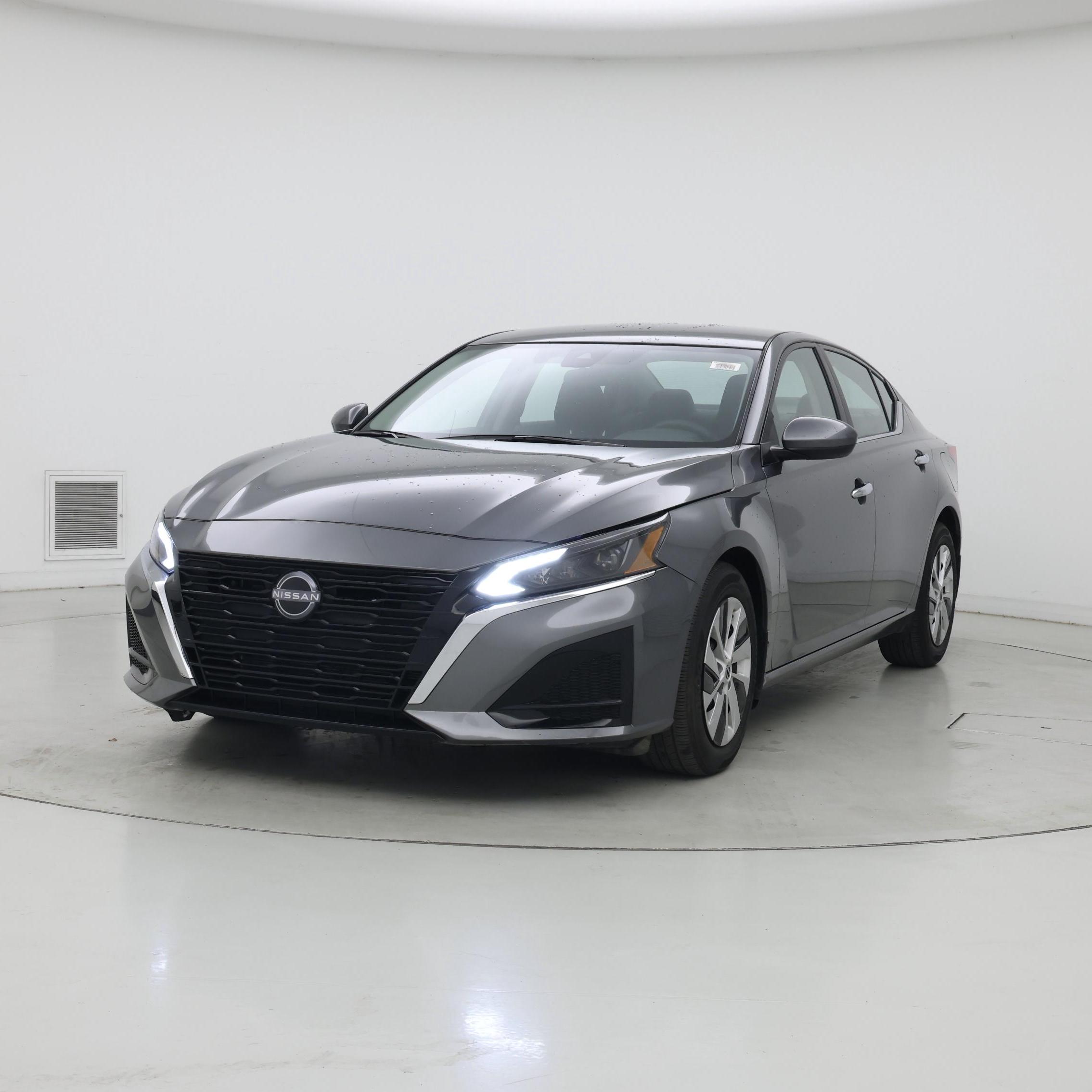 Thumbnail: 2023 Nissan Altima - 4