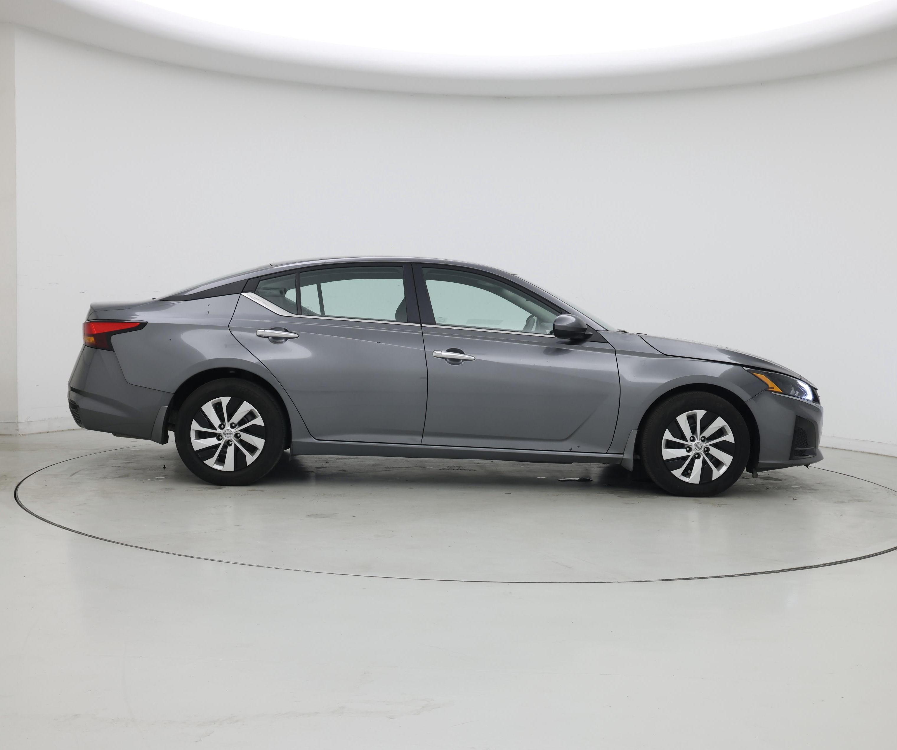 Thumbnail: 2023 Nissan Altima - 7