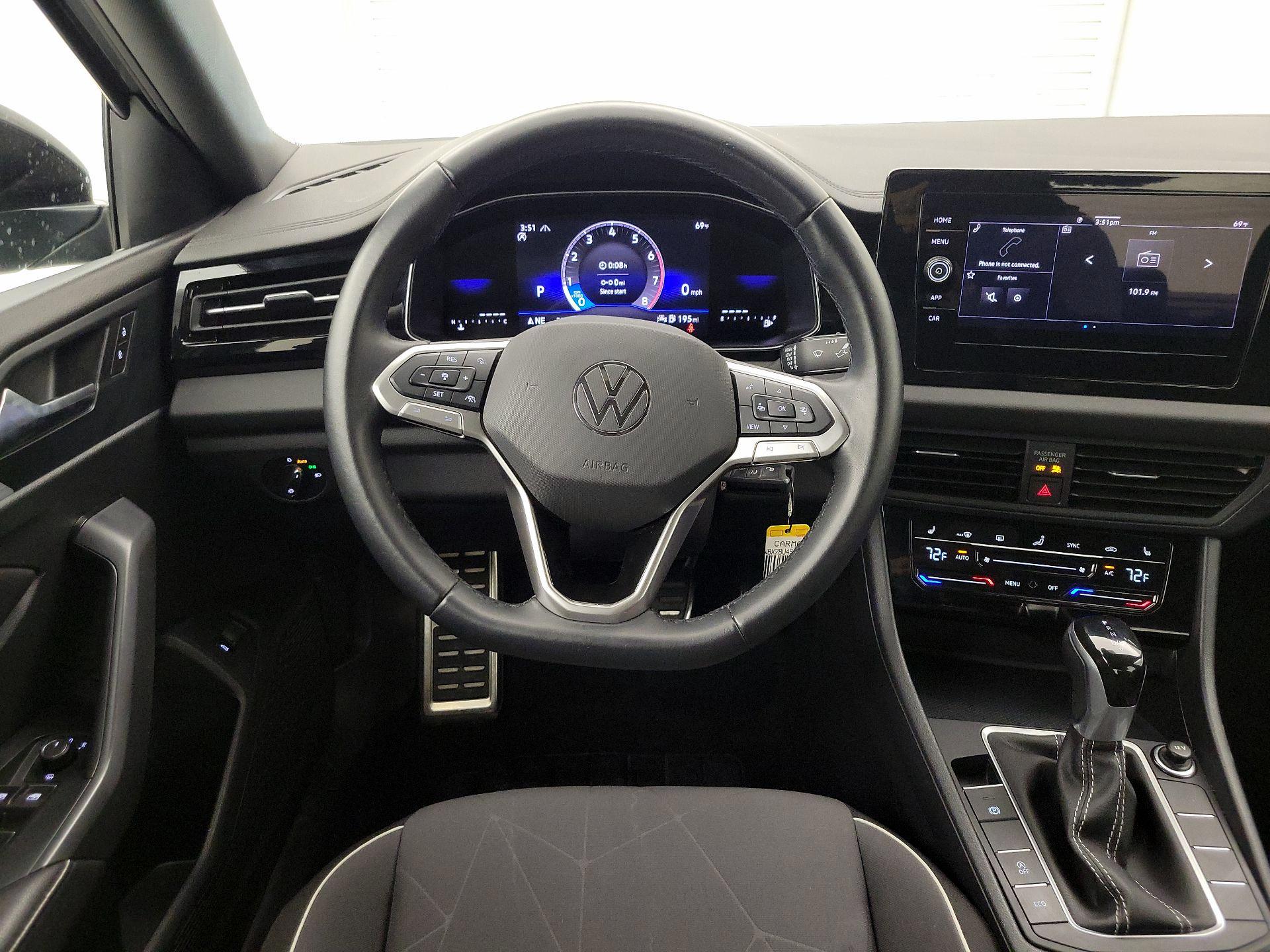 Thumbnail: 2025 Volkswagen Jetta - 10