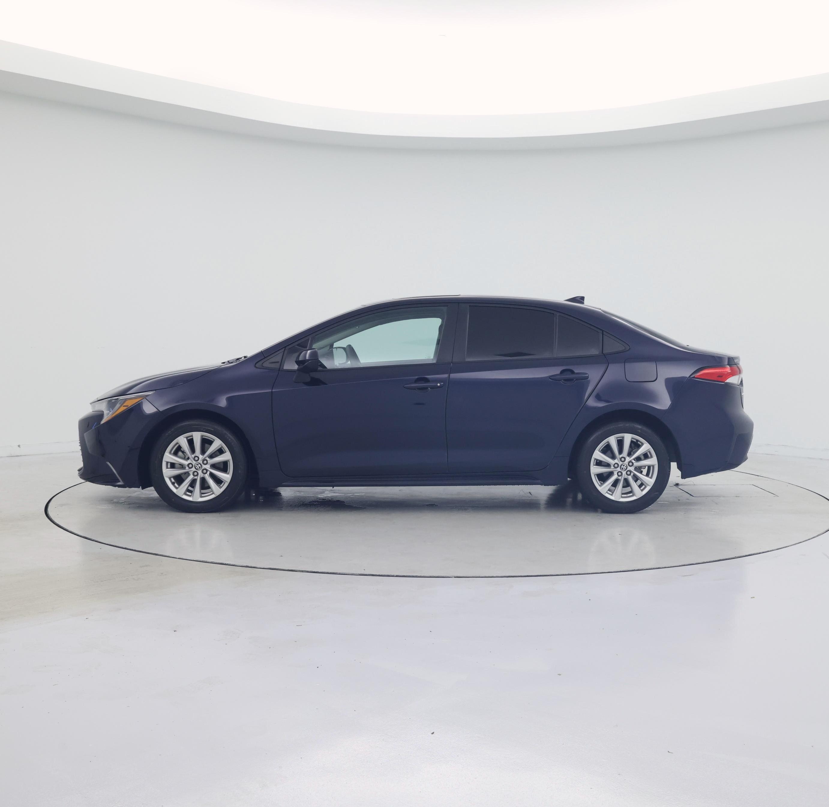 Thumbnail: 2023 Toyota Corolla - 3