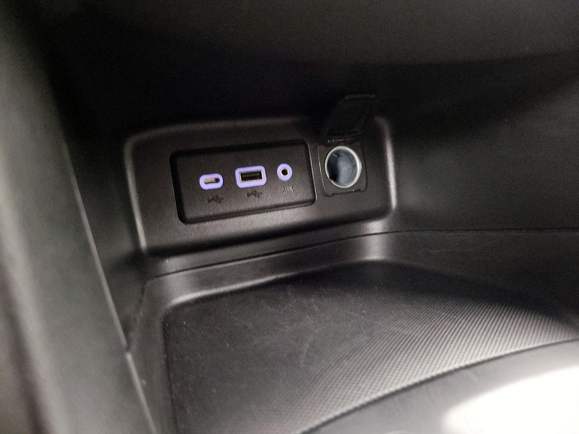 Thumbnail: 2021 Chevrolet Equinox - 18