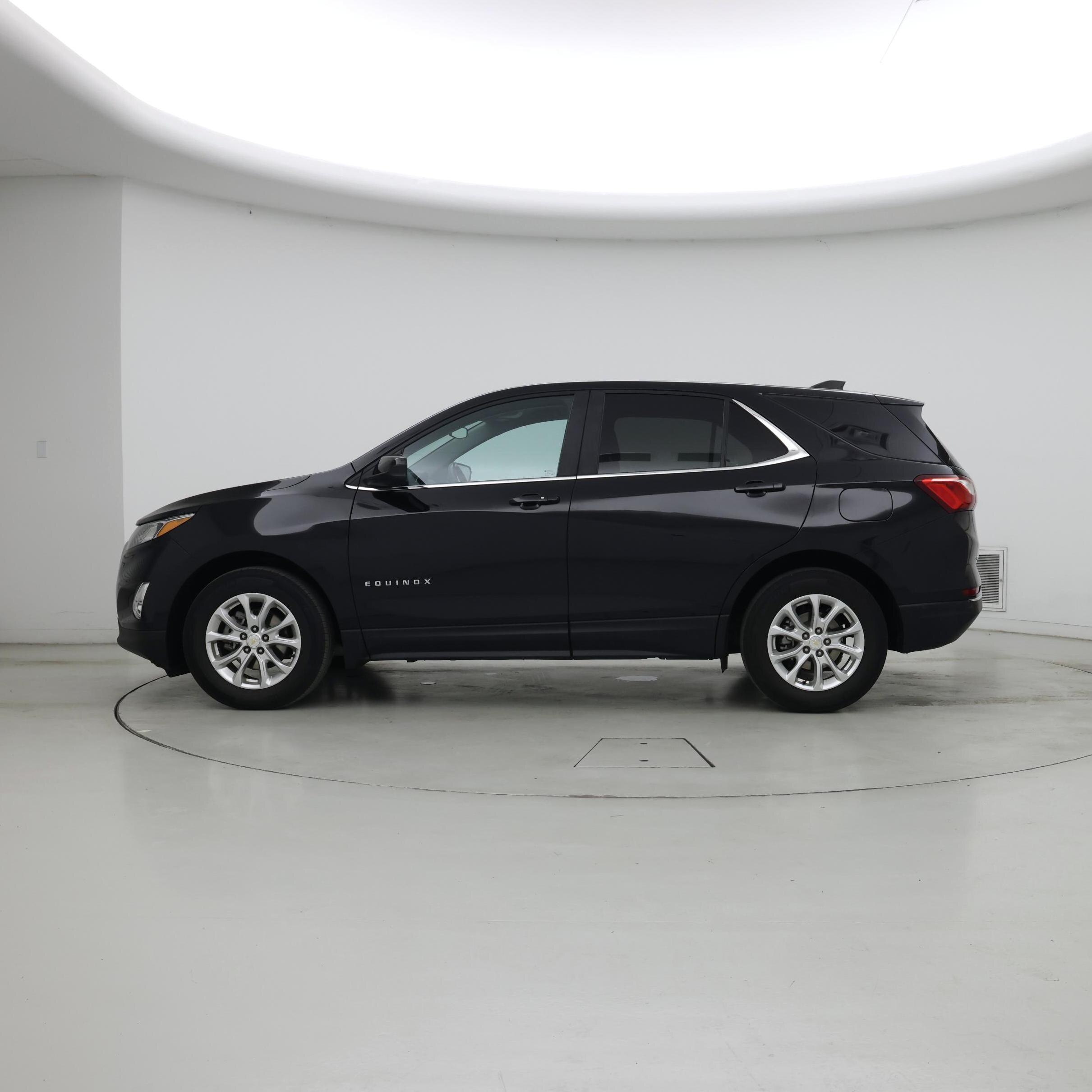 Thumbnail: 2021 Chevrolet Equinox - 3
