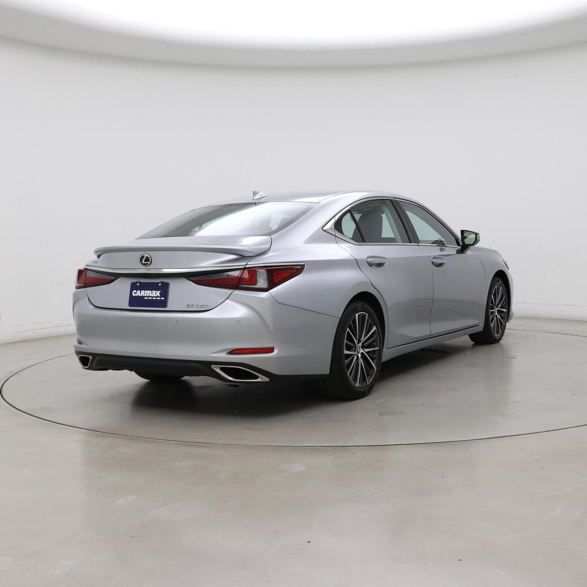 Thumbnail: 2023 Lexus ES - 8