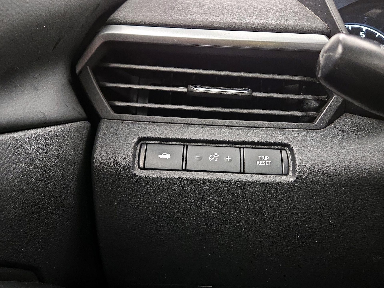 2022 Nissan Altima S - Photo 14