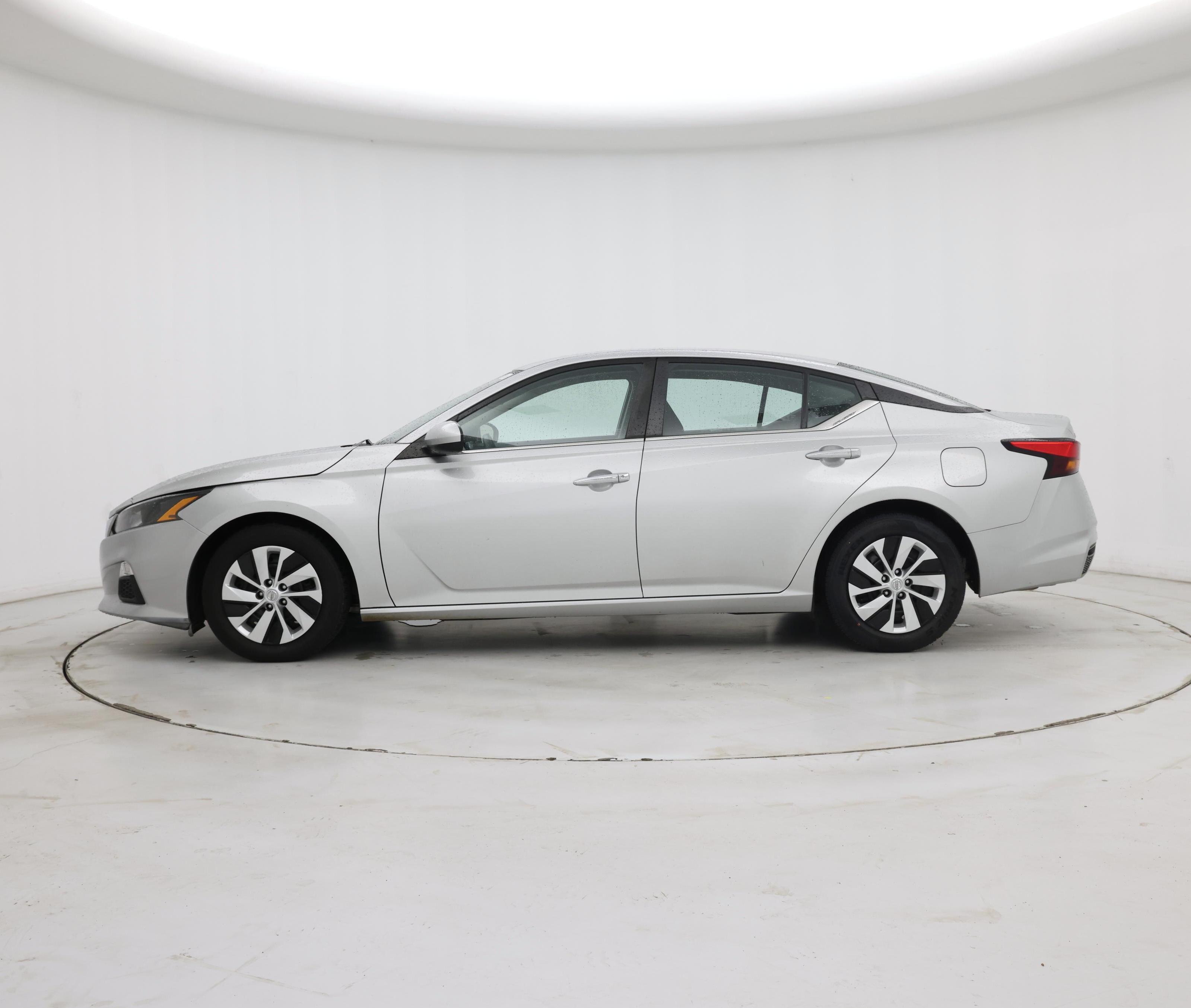 Thumbnail: 2022 Nissan Altima - 3