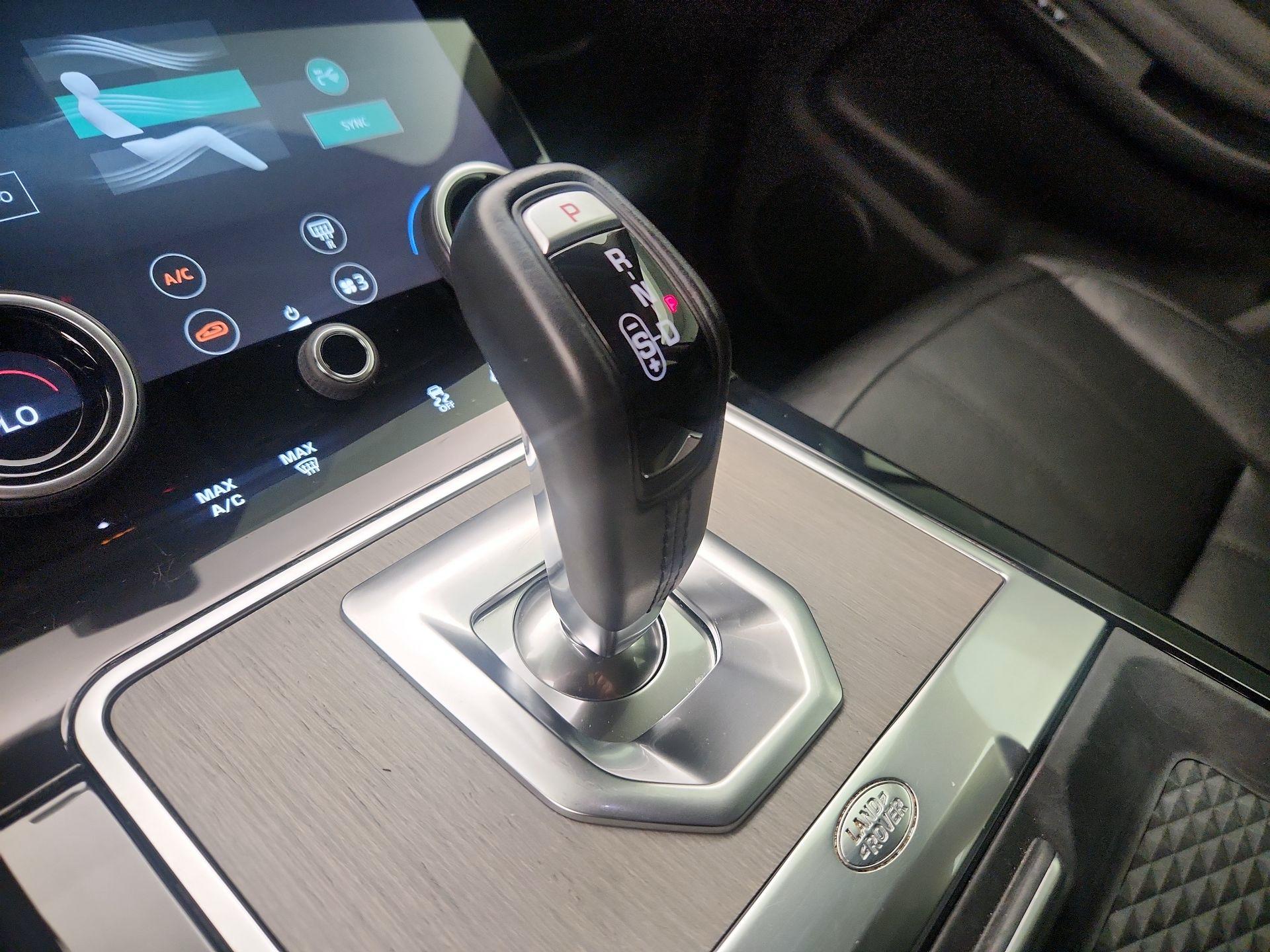 Thumbnail: 2020 Land Rover Range Rover Evoque - 17