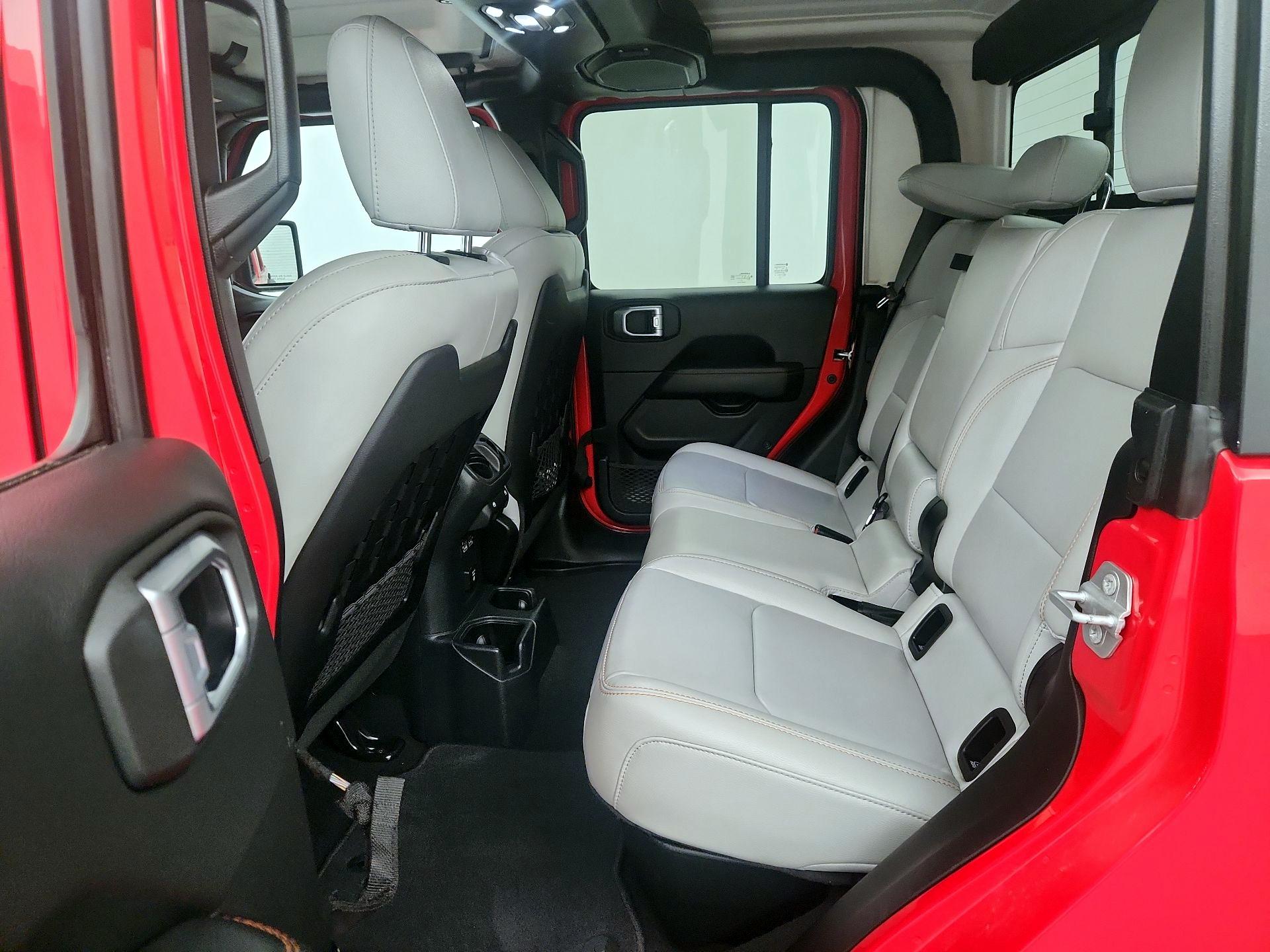 Thumbnail: 2021 Jeep Gladiator - 19