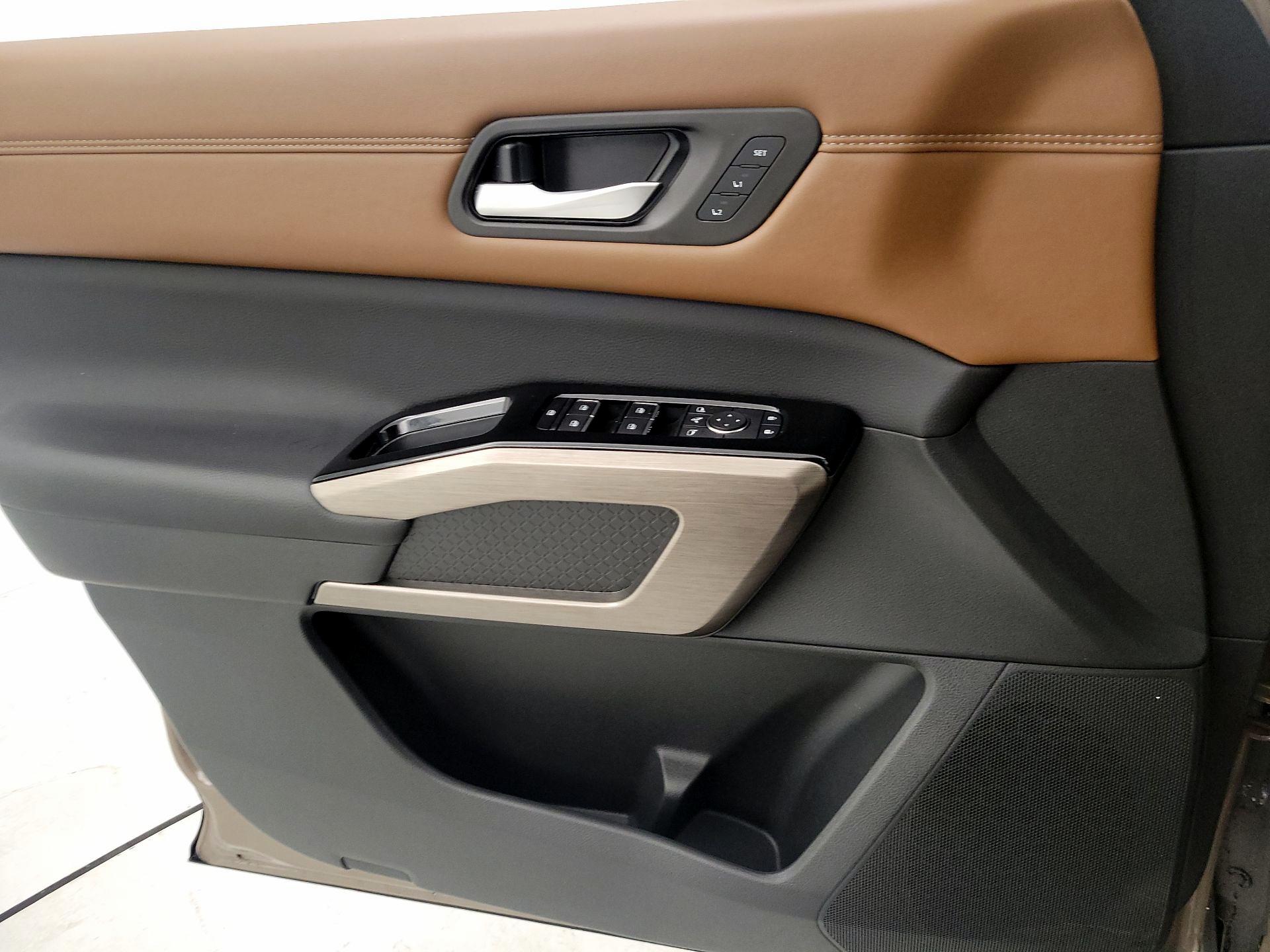 Thumbnail: 2024 Nissan Pathfinder - 12