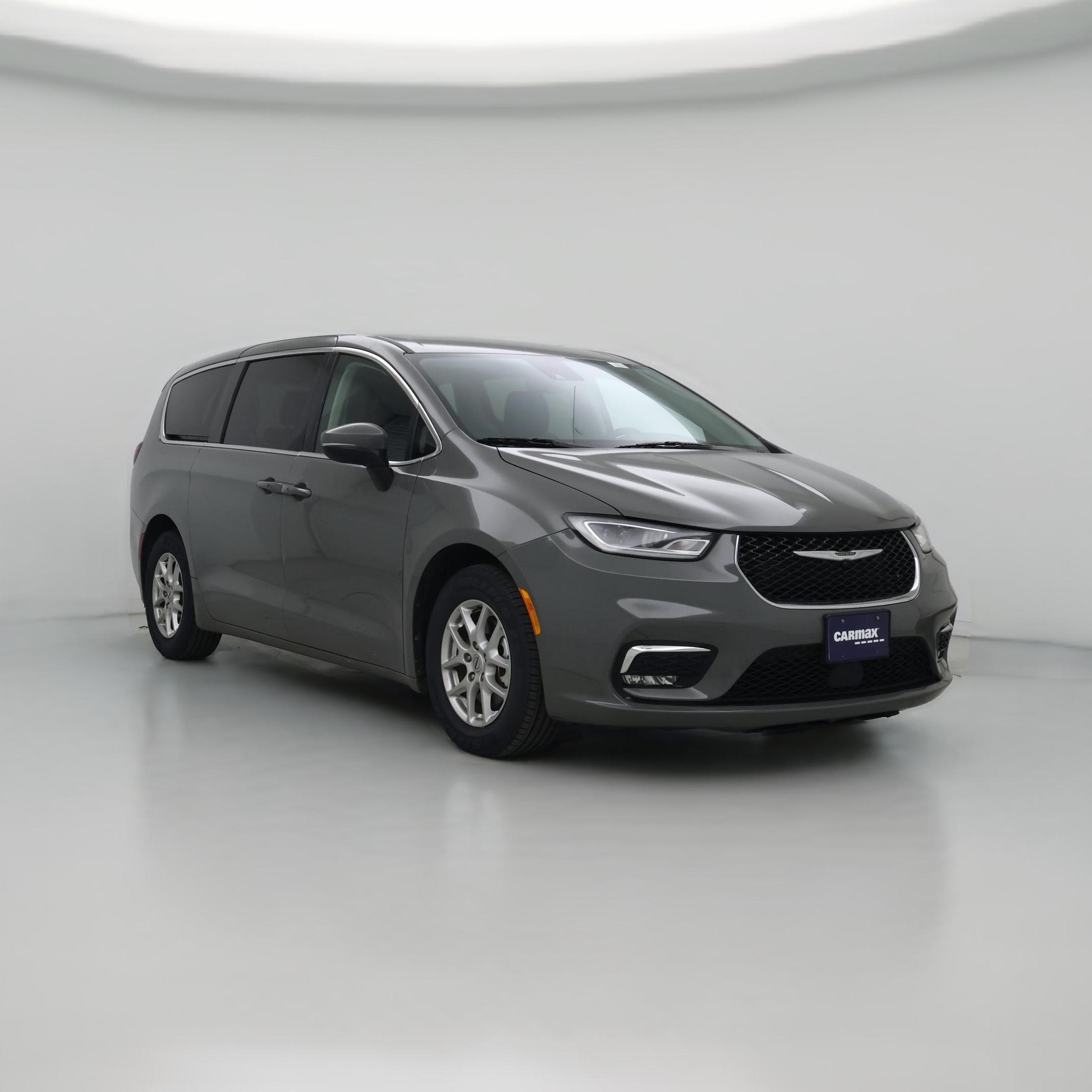 Thumbnail: 2023 Chrysler Pacifica - 1