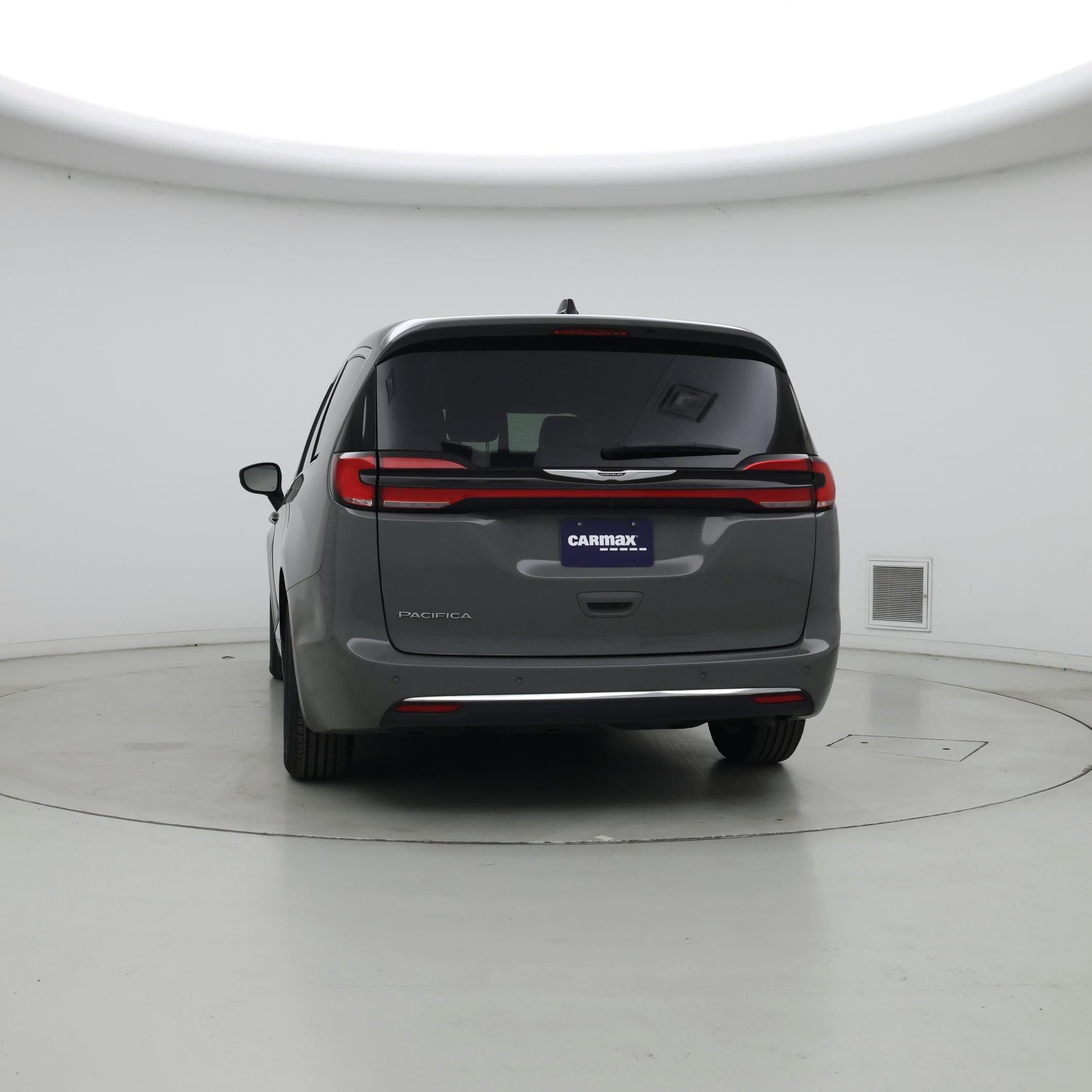 Thumbnail: 2023 Chrysler Pacifica - 6