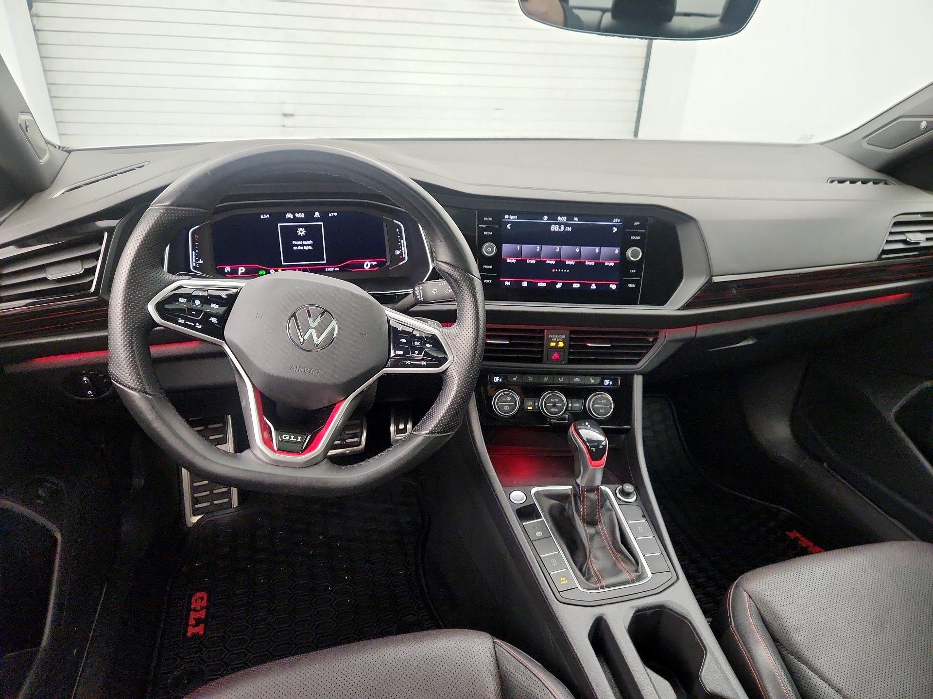 Thumbnail: 2023 Volkswagen Jetta - 10
