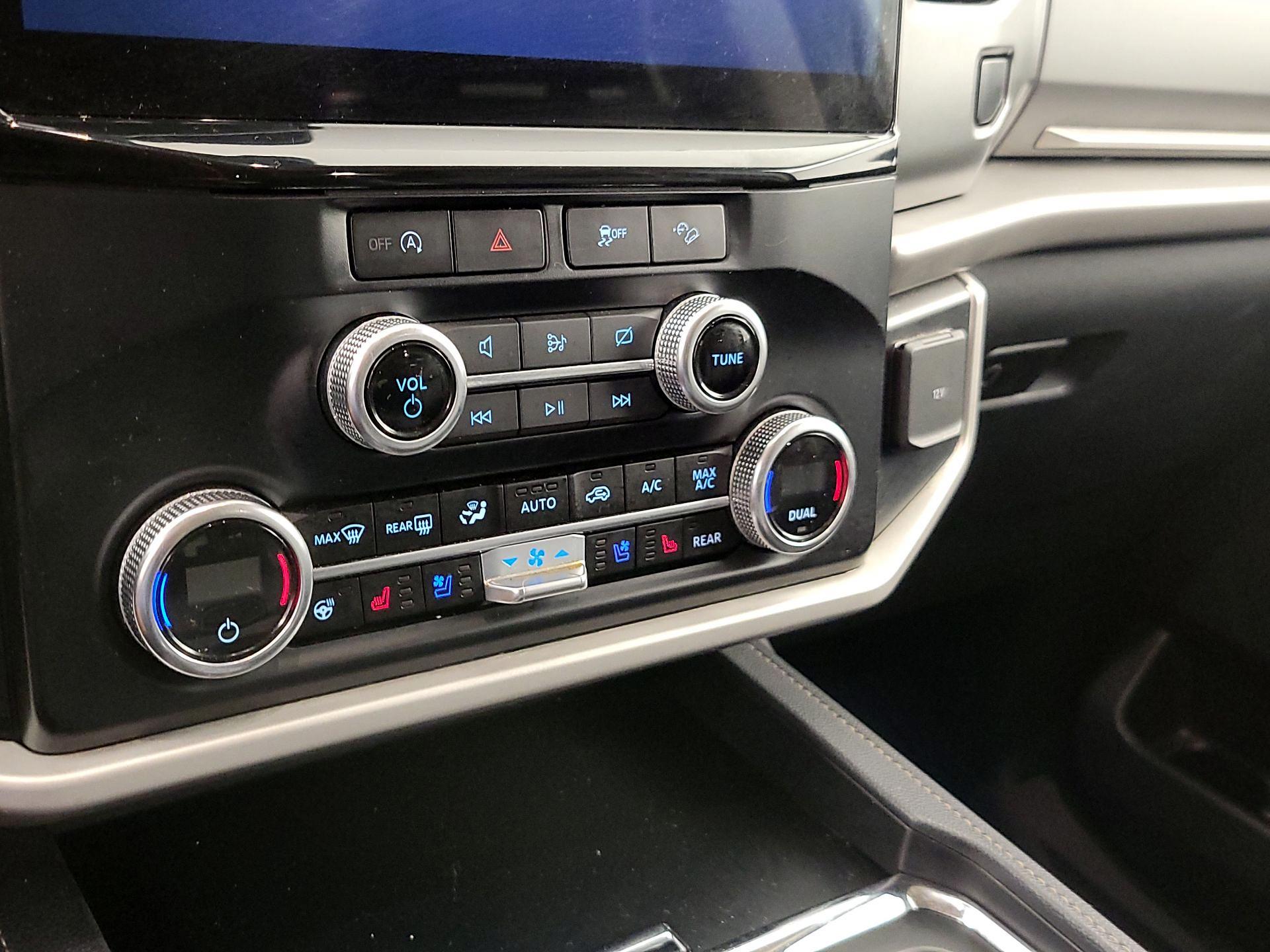 Thumbnail: 2024 Ford Expedition MAX - 17