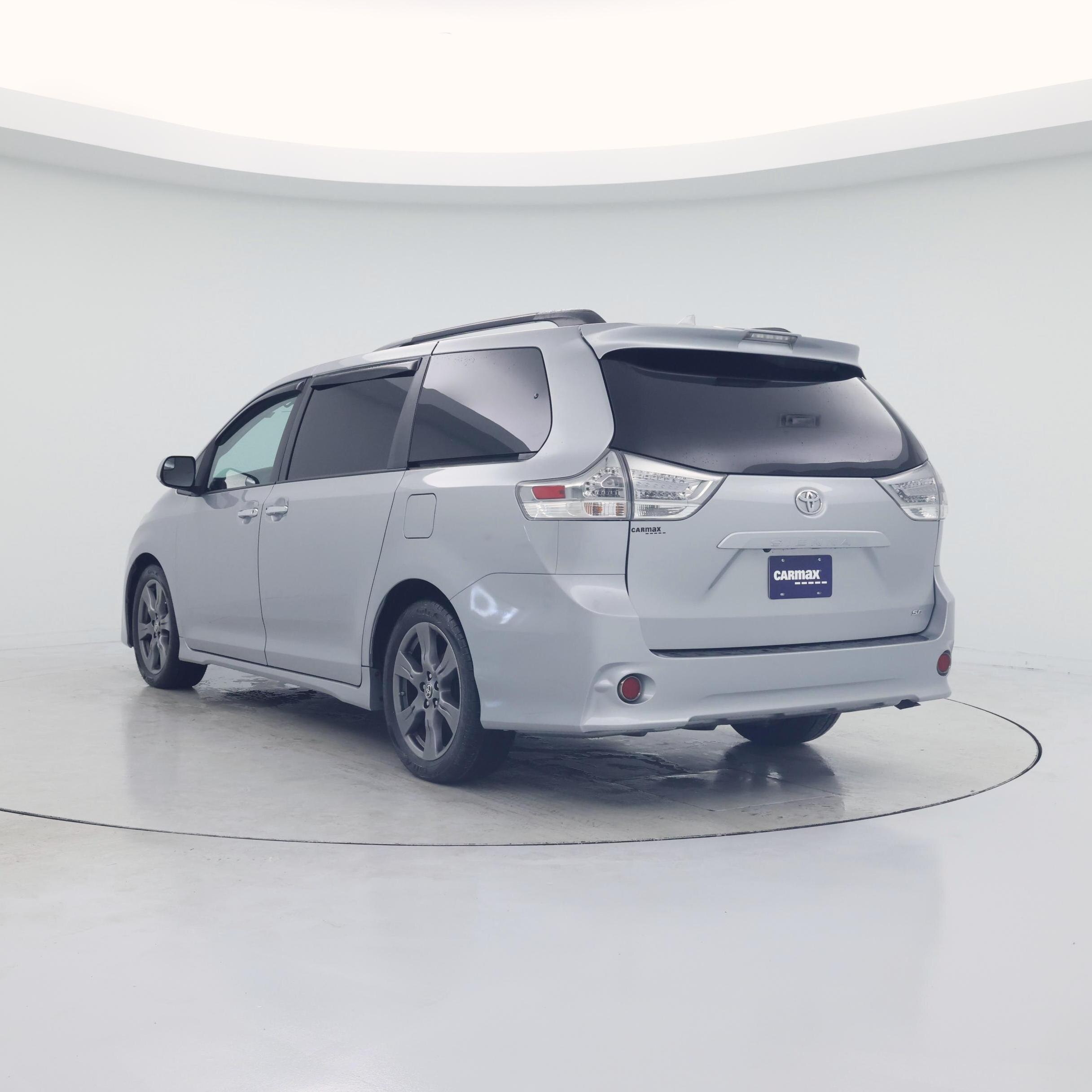 Thumbnail: 2020 Toyota Sienna - 2