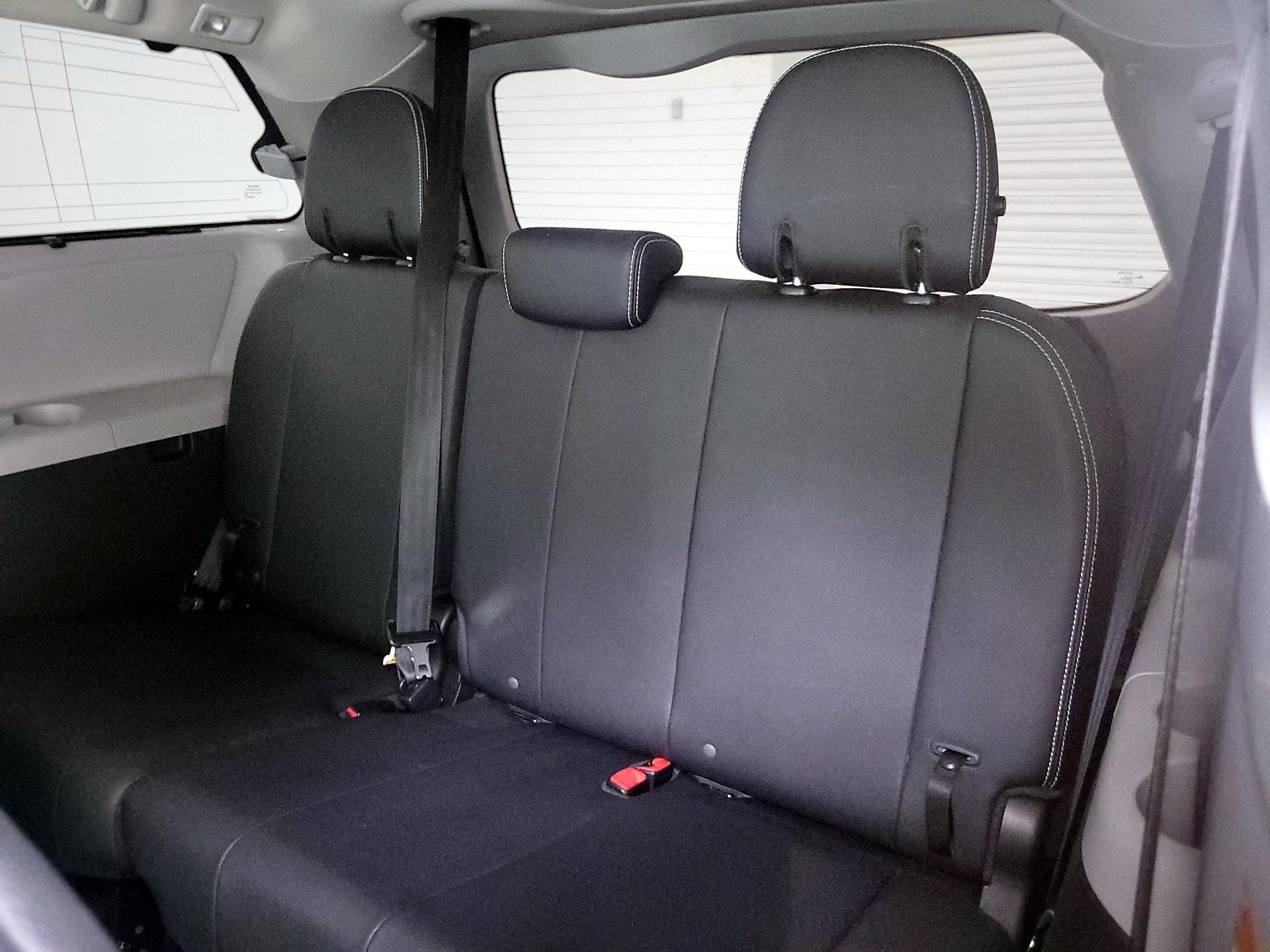 Thumbnail: 2020 Toyota Sienna - 20