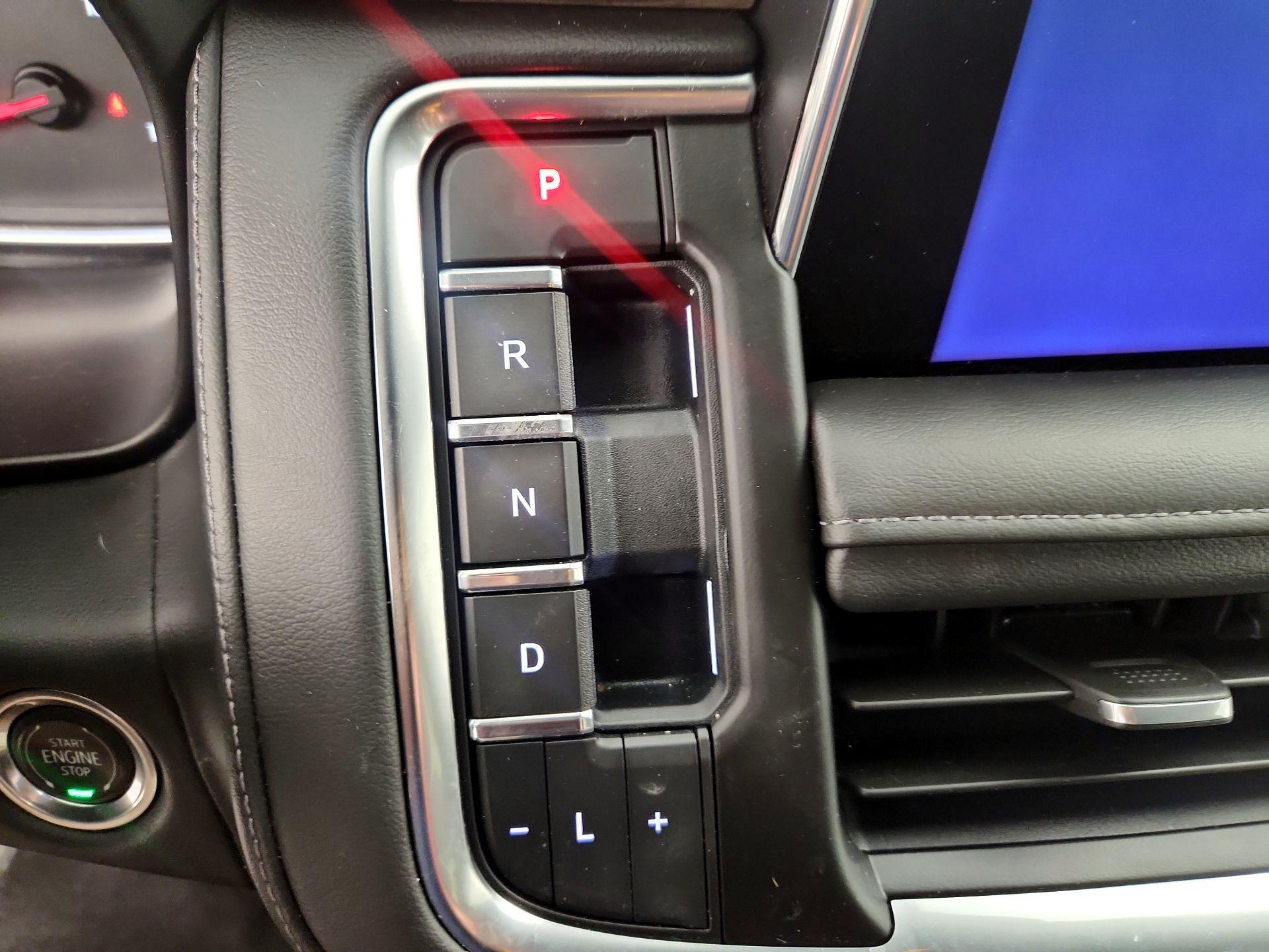 Thumbnail: 2021 Chevrolet Tahoe - 17