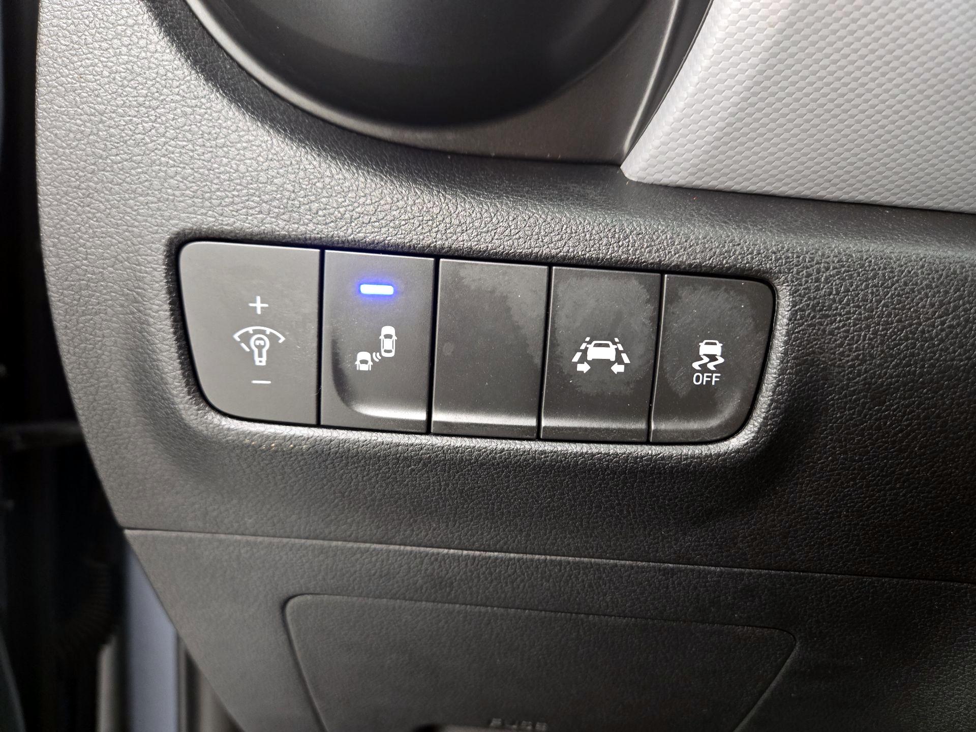 Thumbnail: 2019 Hyundai Kona - 13