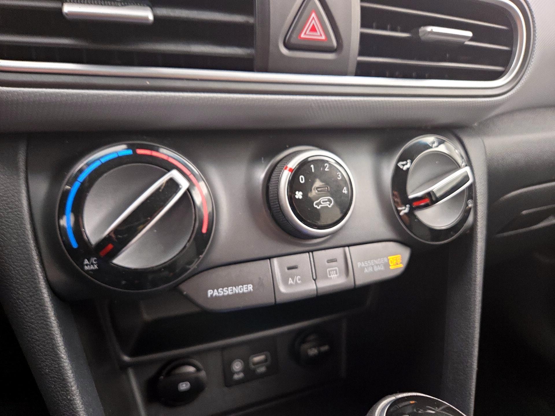 Thumbnail: 2019 Hyundai Kona - 16