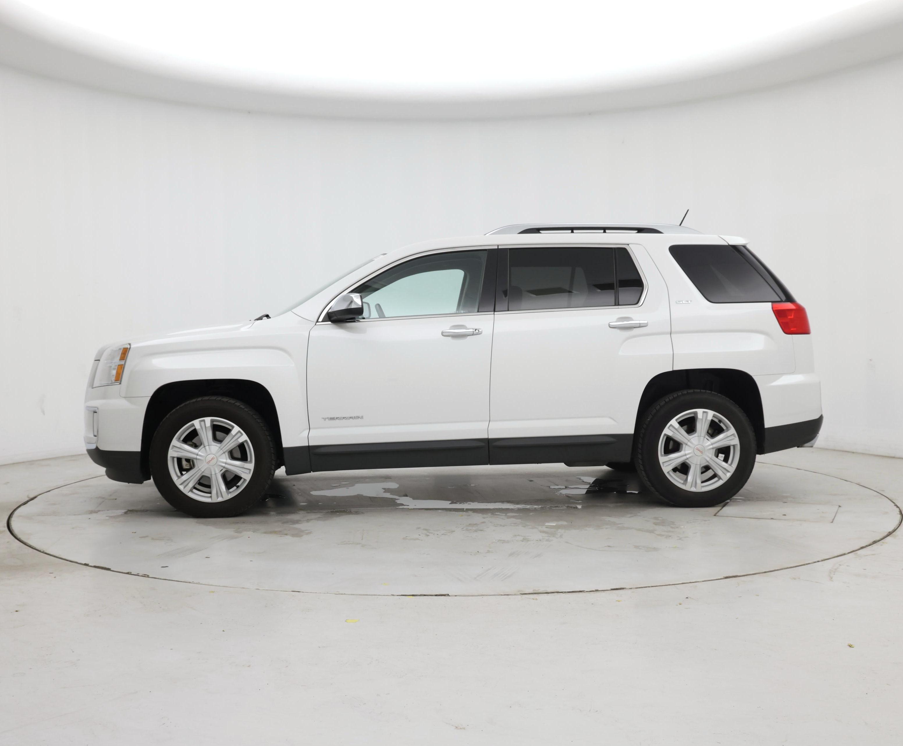 Thumbnail: 2017 GMC Terrain - 3