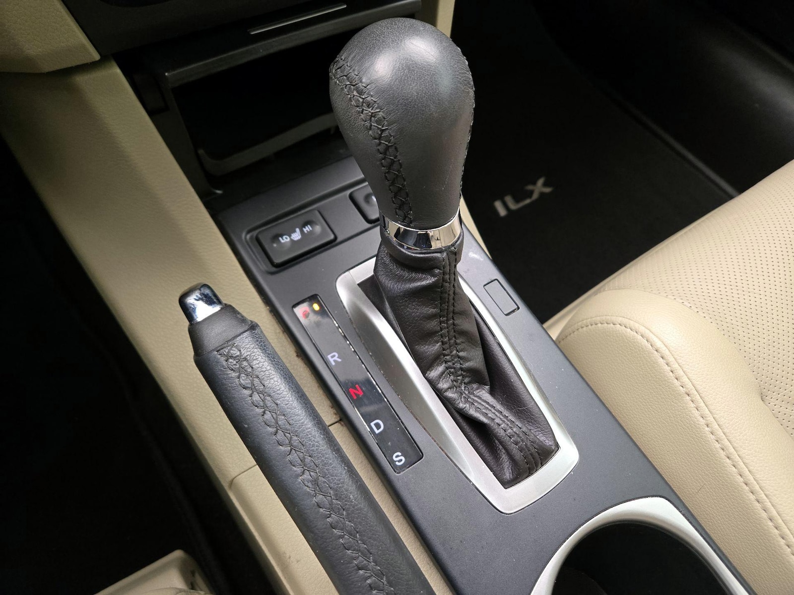 2017 Acura ILX Premium - Photo 18