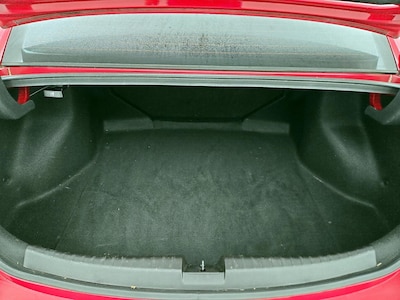 Trunk/Cargo (Seats Up)
