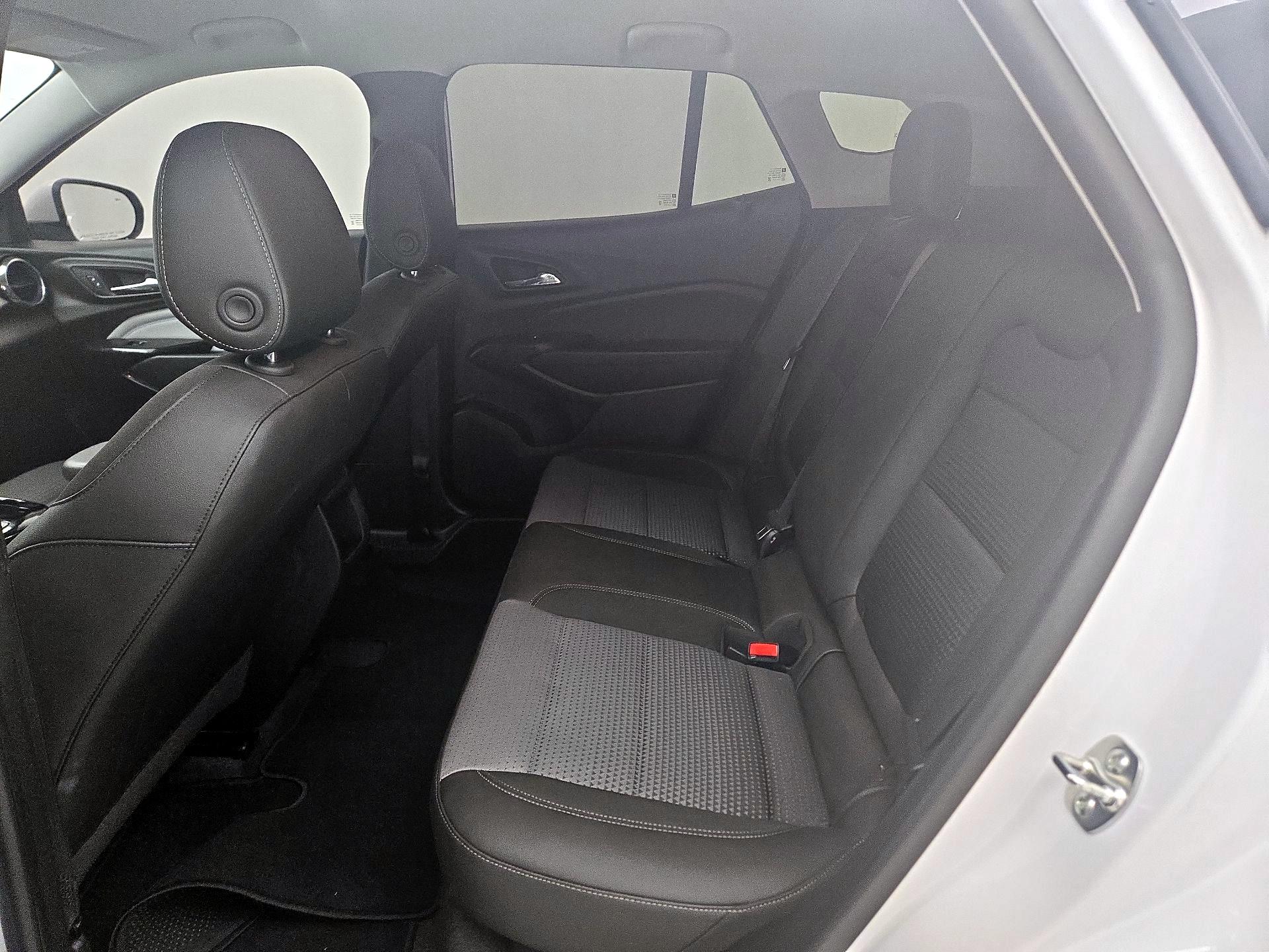 Thumbnail: 2025 Chevrolet Trax - 19