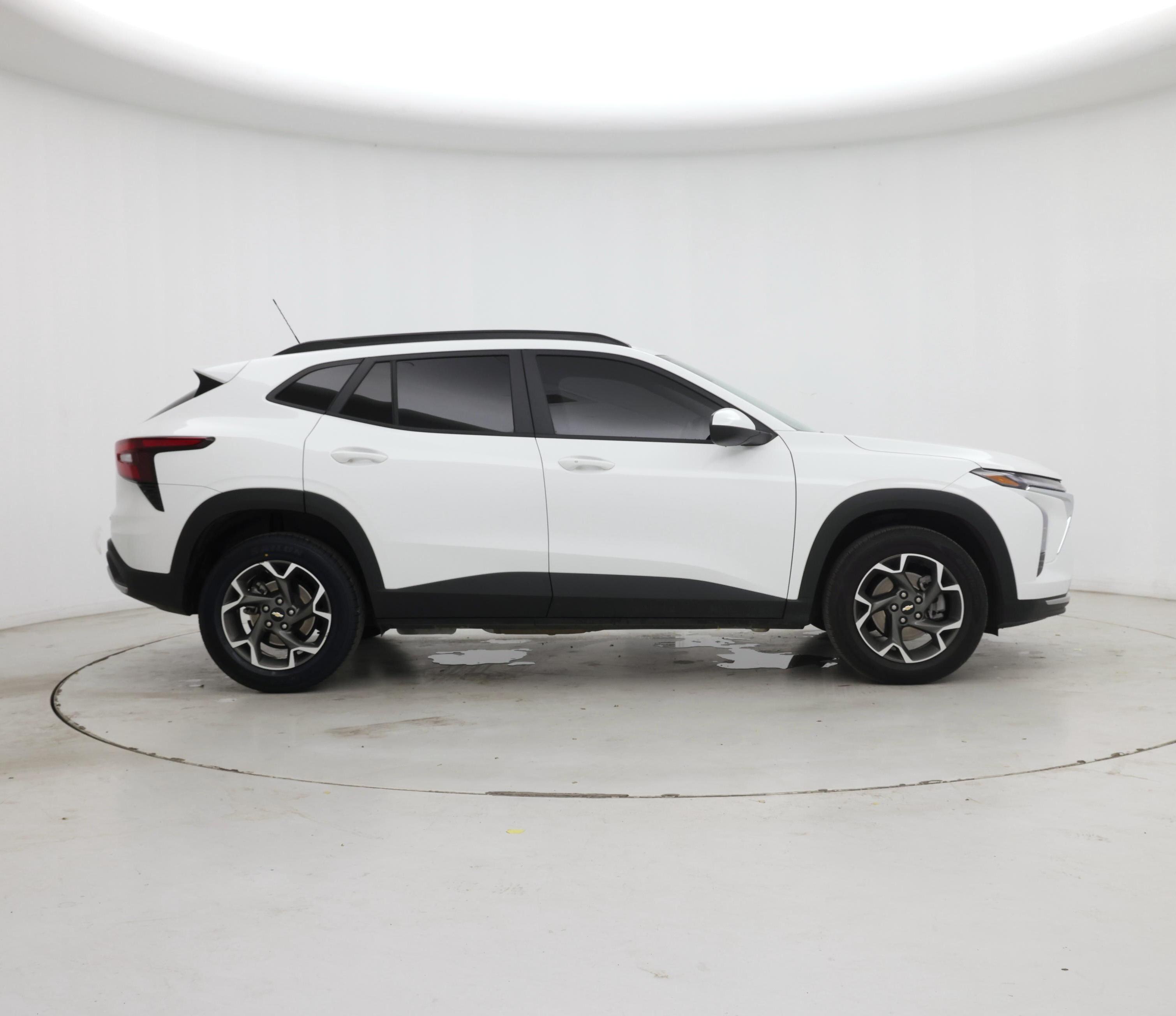 Thumbnail: 2025 Chevrolet Trax - 7