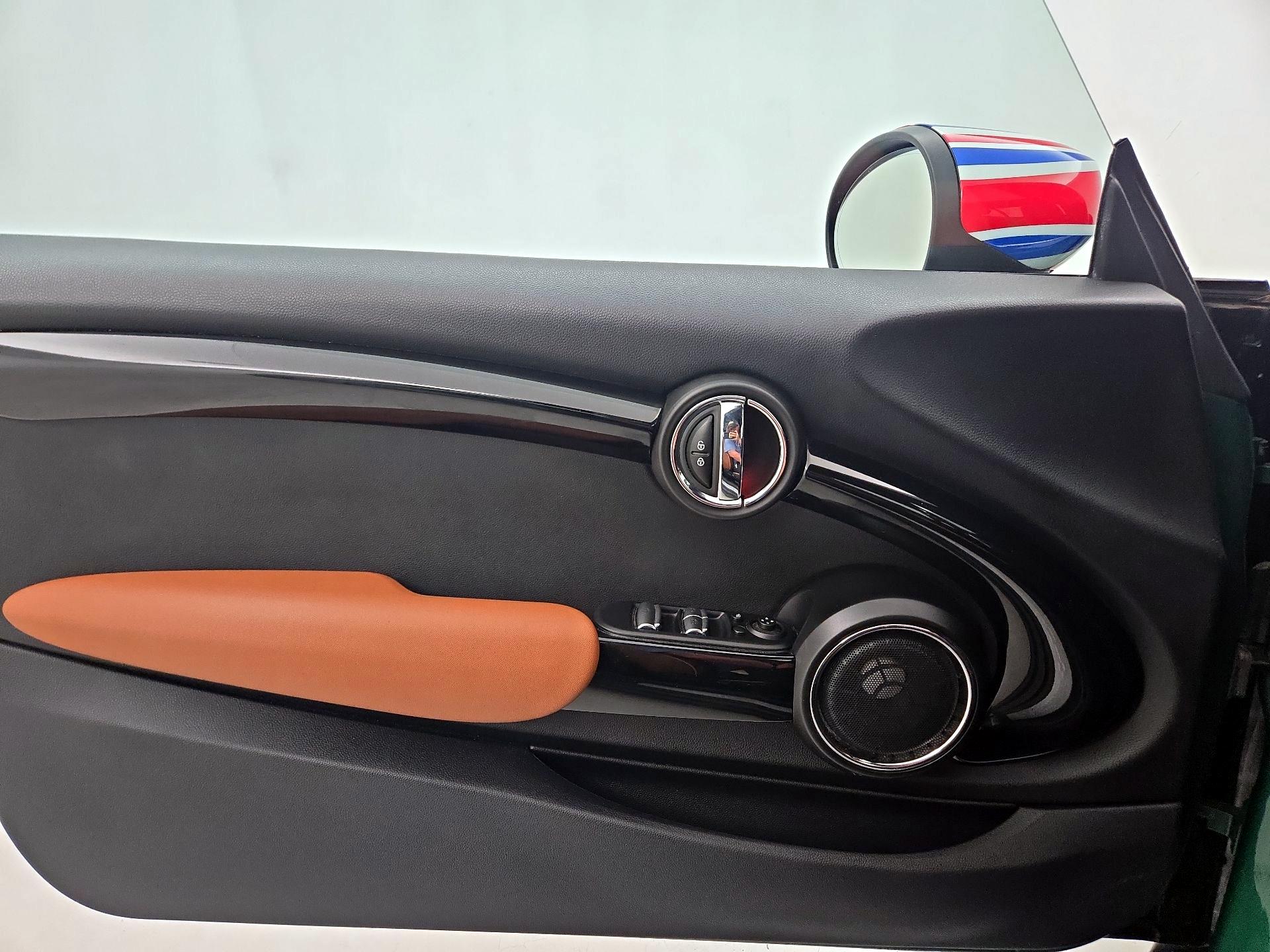 Thumbnail: 2020 MINI Cooper - 12