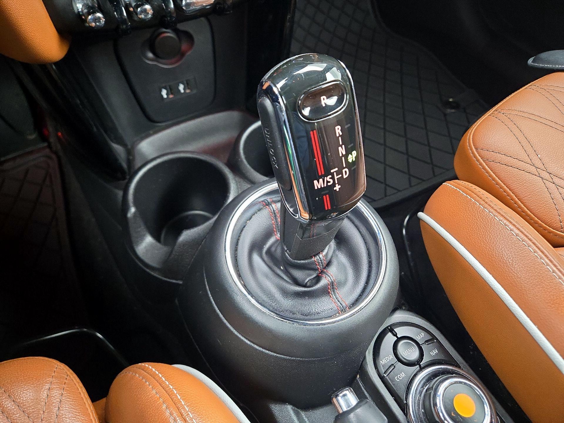 Thumbnail: 2020 MINI Cooper - 18