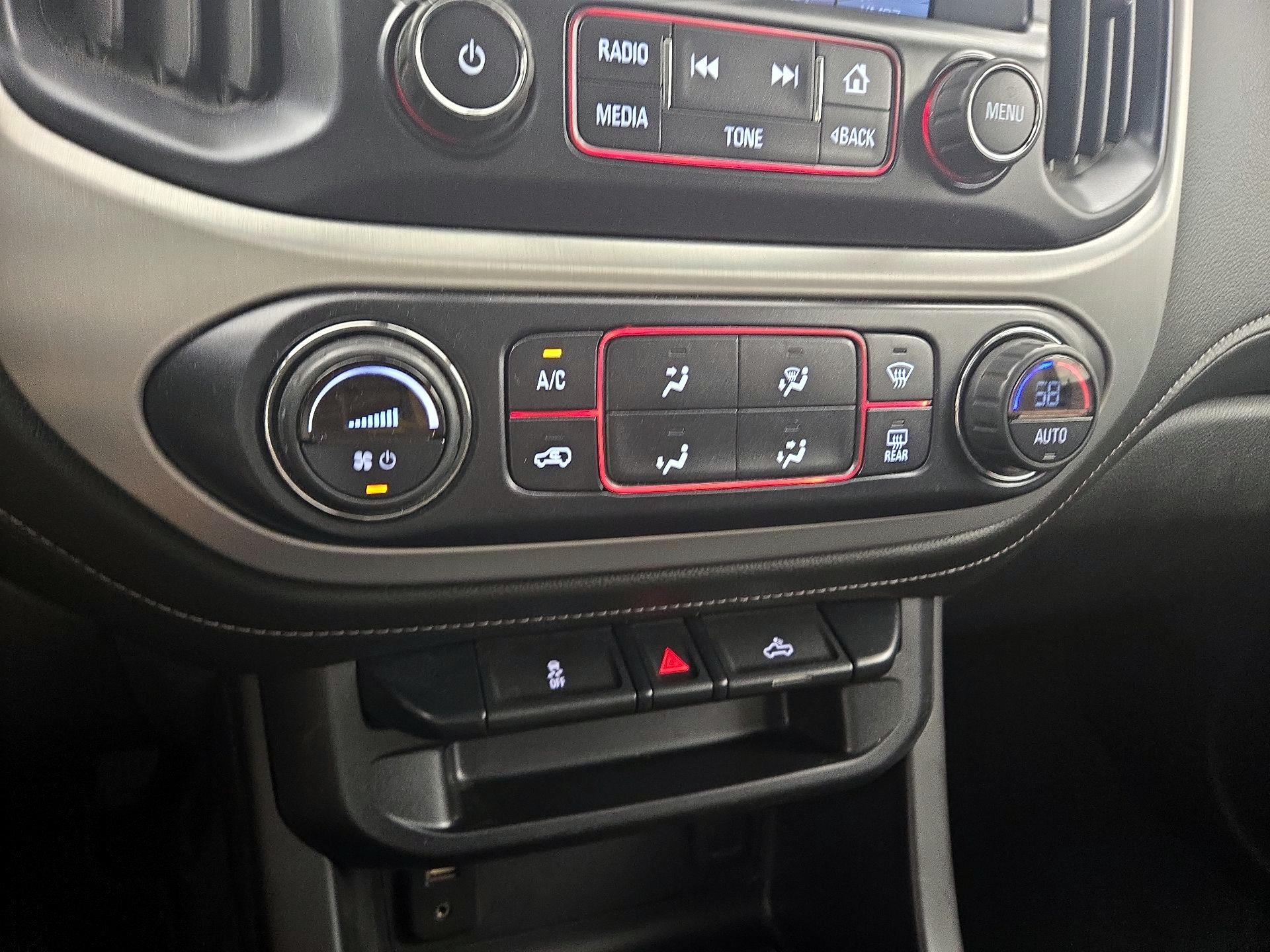 Thumbnail: 2015 GMC Canyon - 16