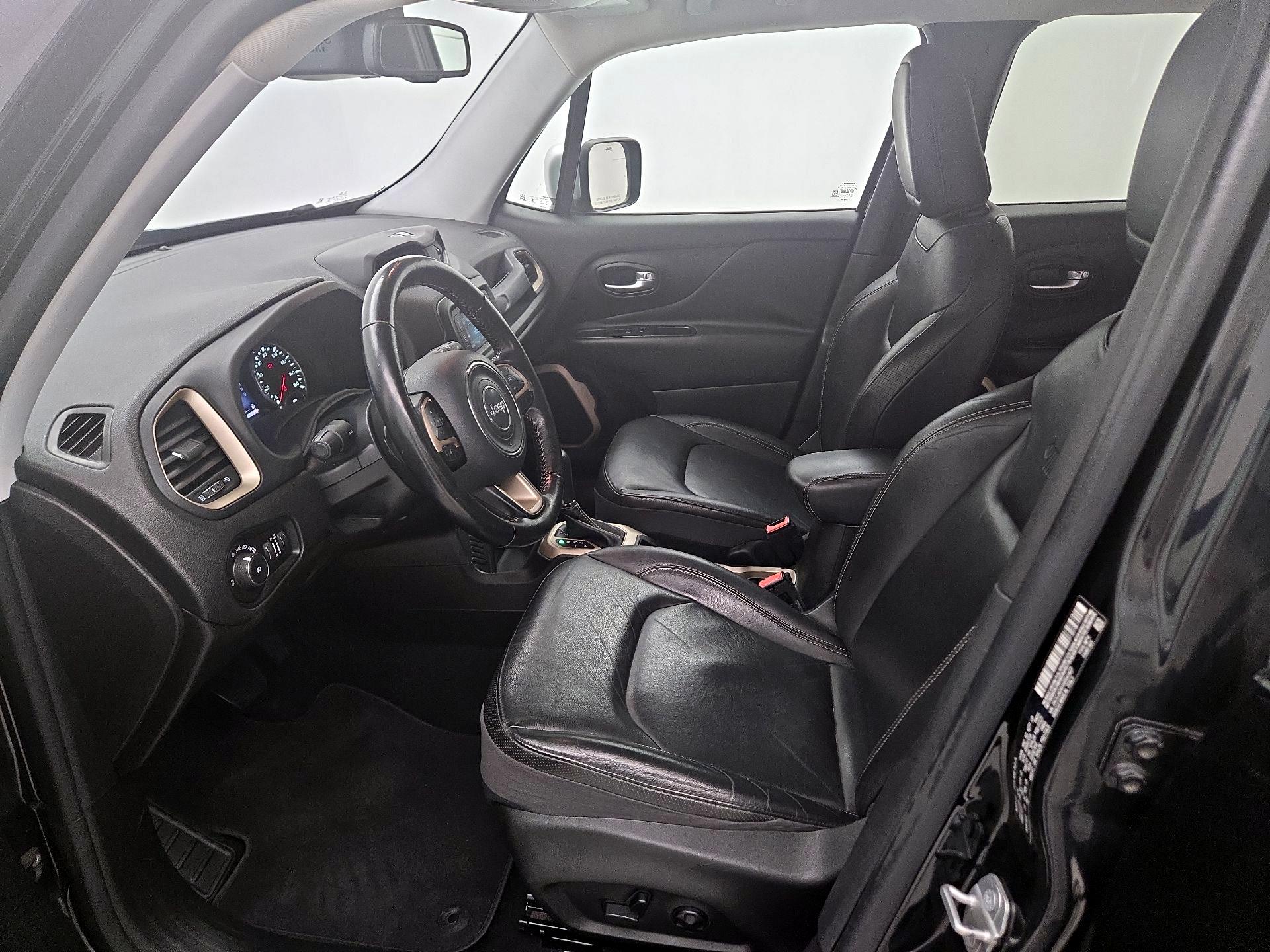 Thumbnail: 2017 Jeep Renegade - 11