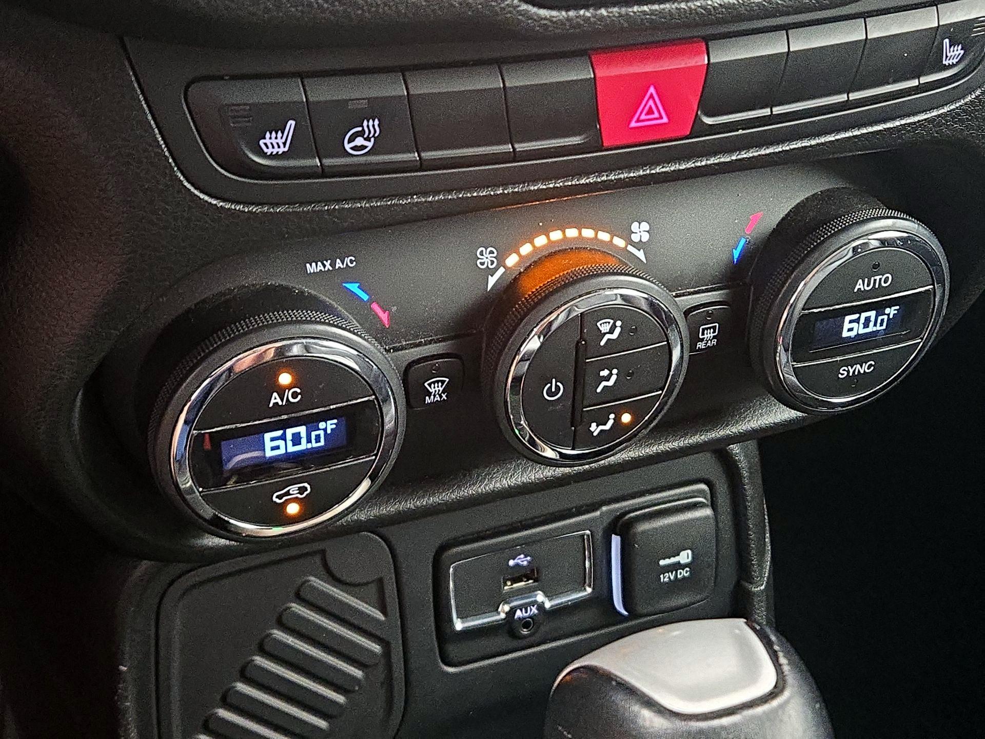 Thumbnail: 2017 Jeep Renegade - 16