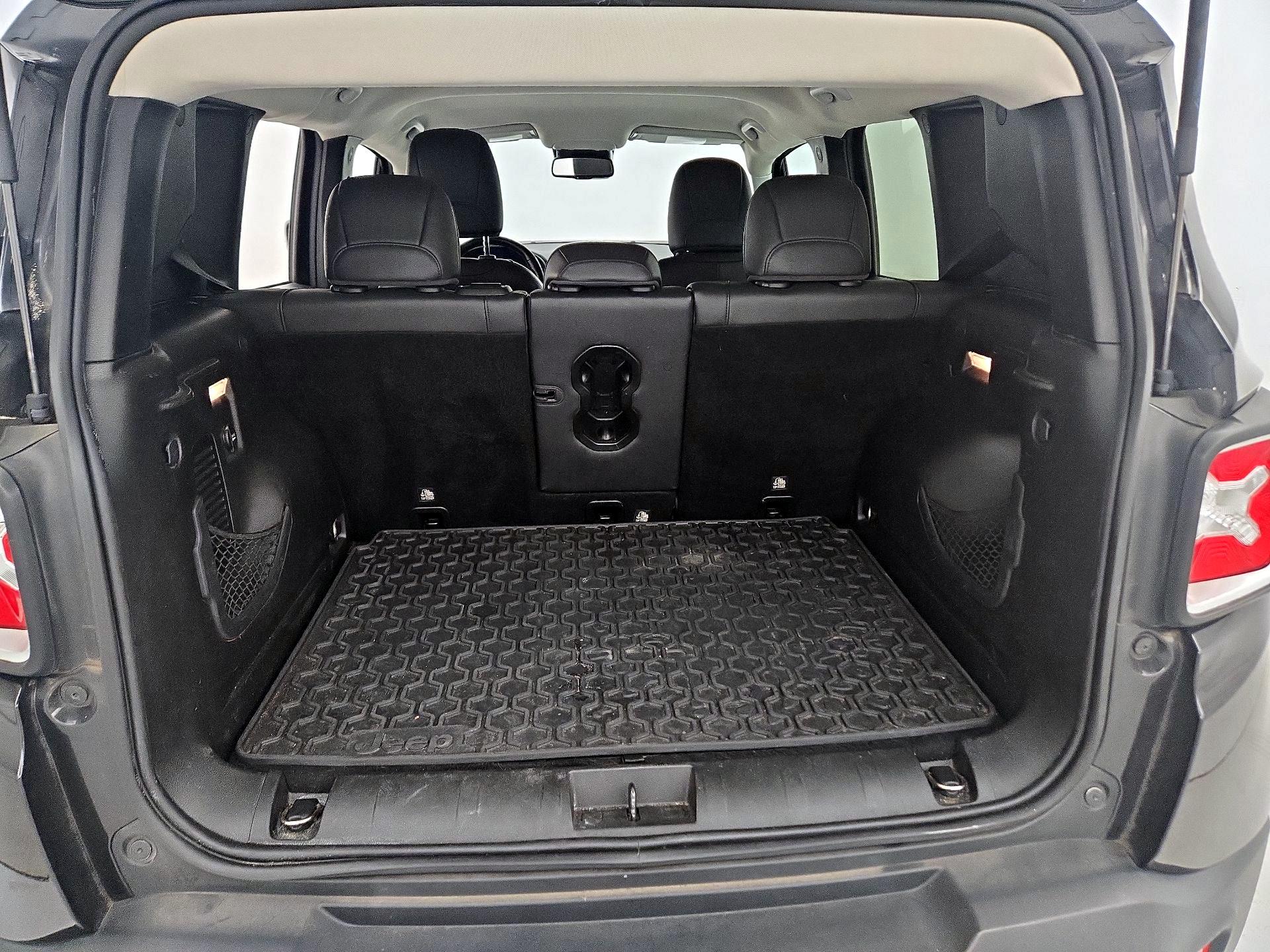 Thumbnail: 2017 Jeep Renegade - 20