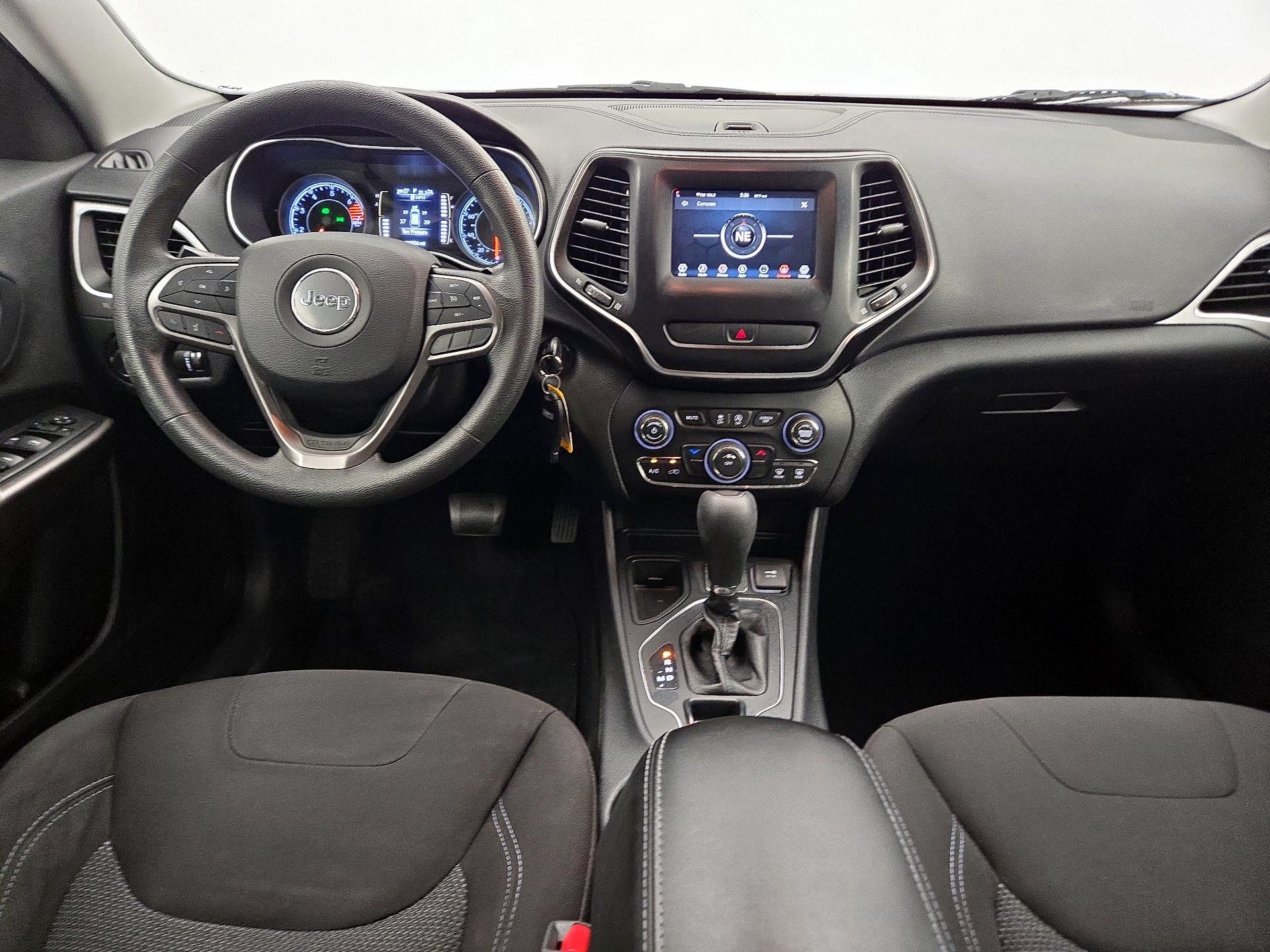 Thumbnail: 2019 Jeep Cherokee - 9