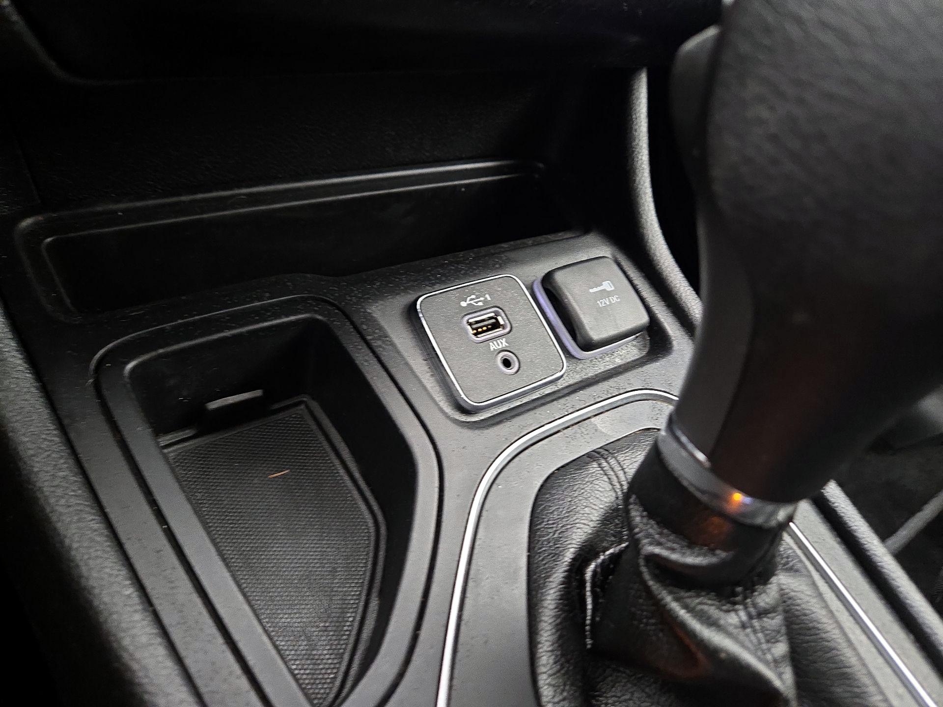 Thumbnail: 2019 Jeep Cherokee - 19
