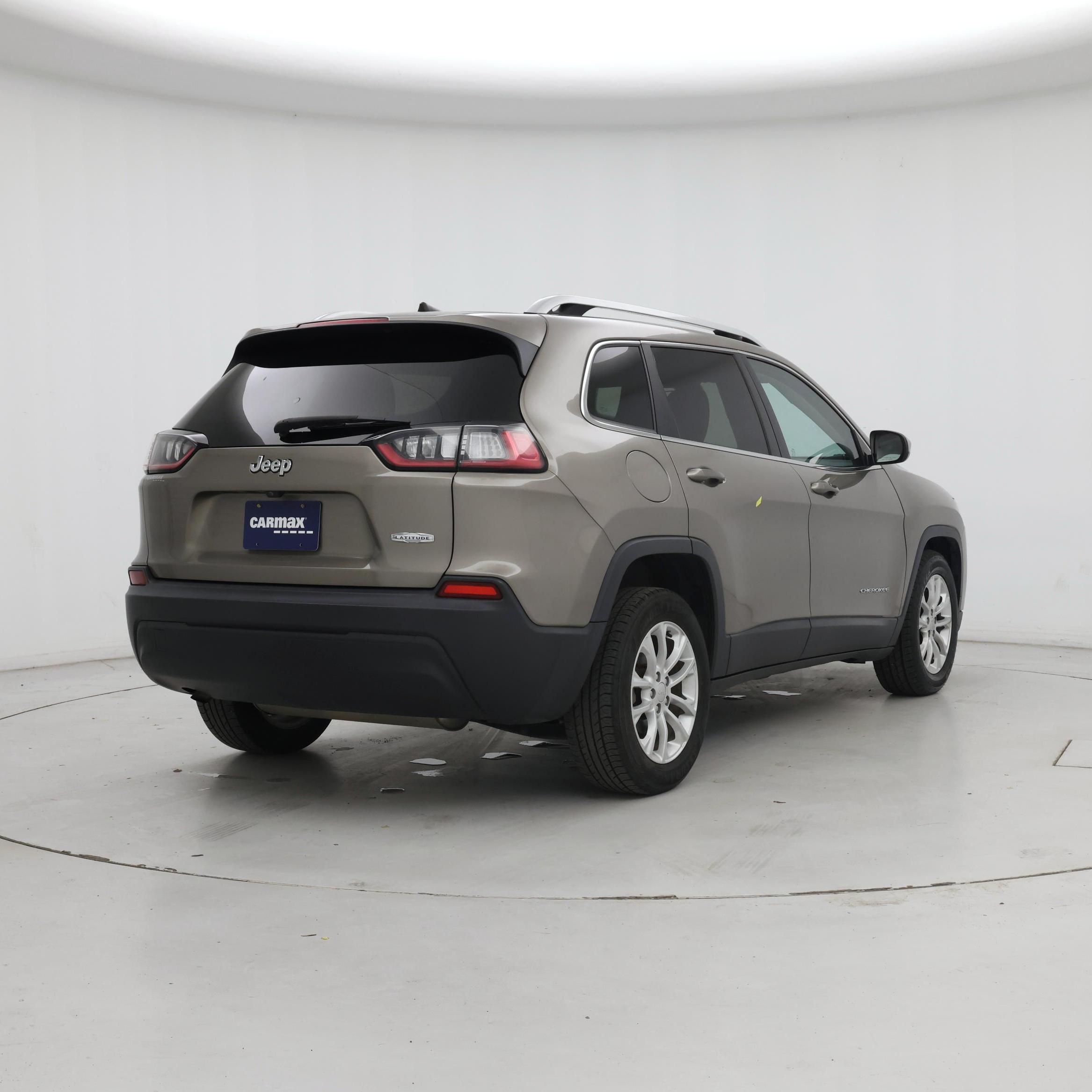 Thumbnail: 2019 Jeep Cherokee - 8