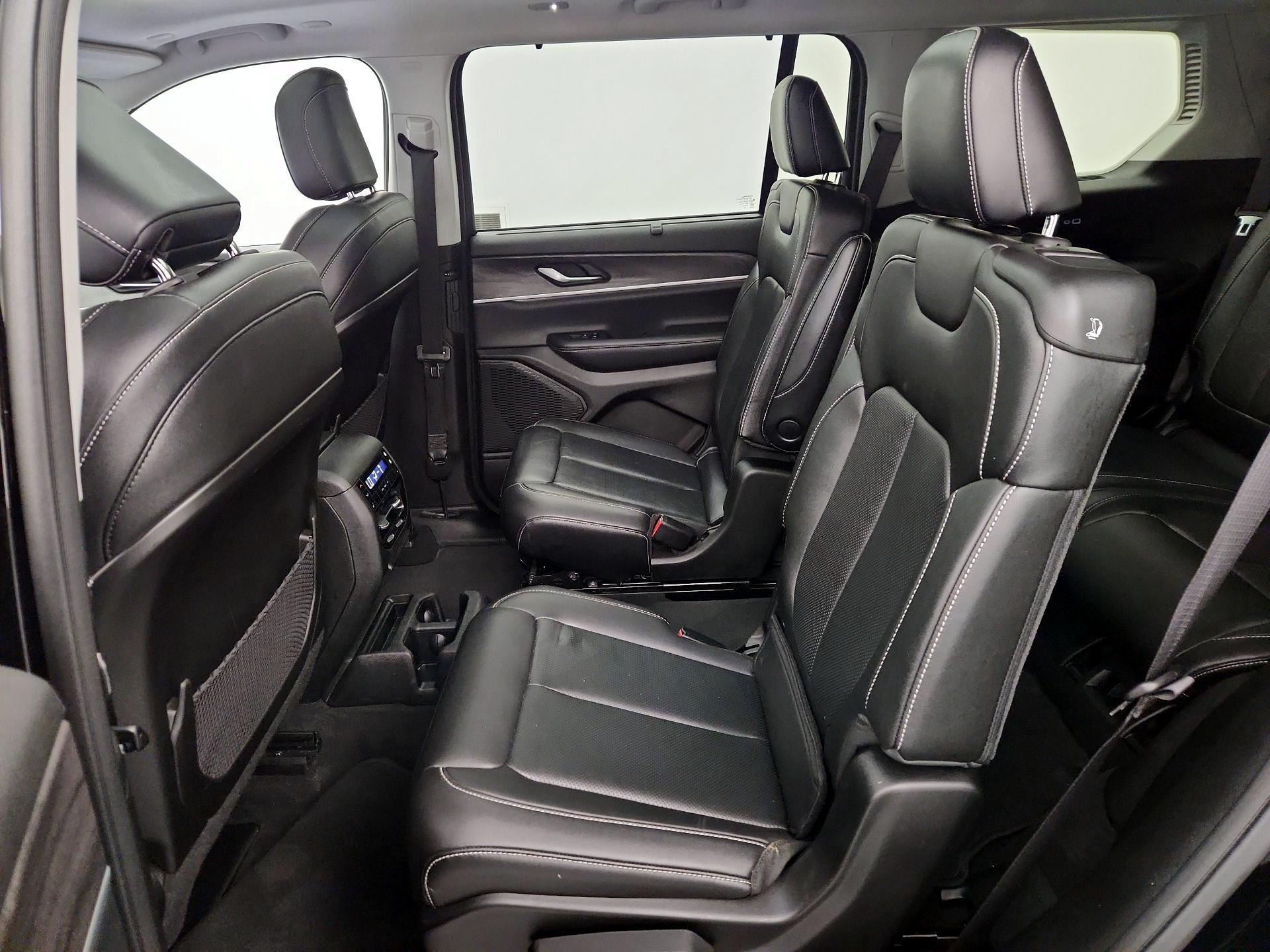 Thumbnail: 2023 Jeep Grand Cherokee L - 20