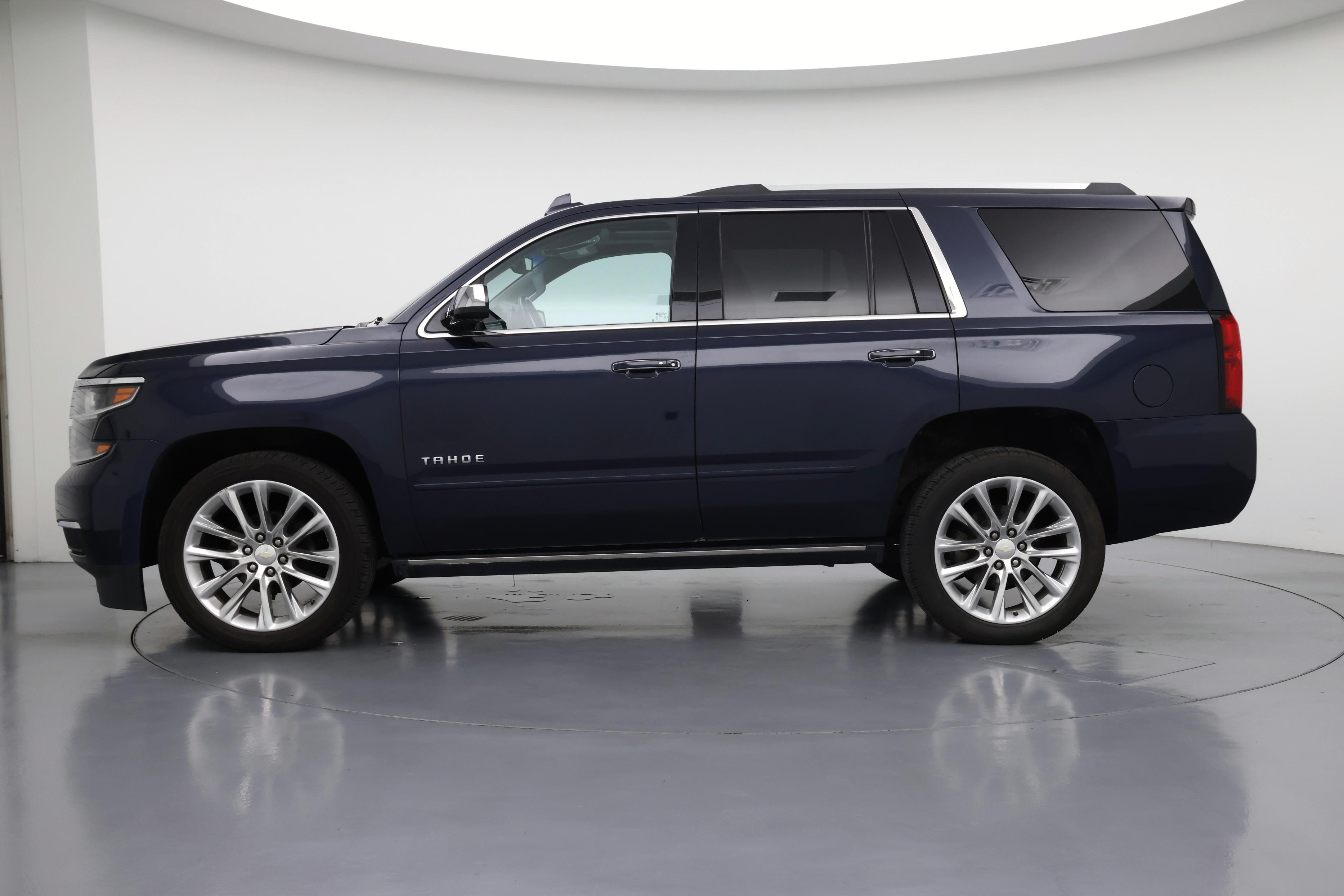 Thumbnail: 2020 Chevrolet Tahoe - 3