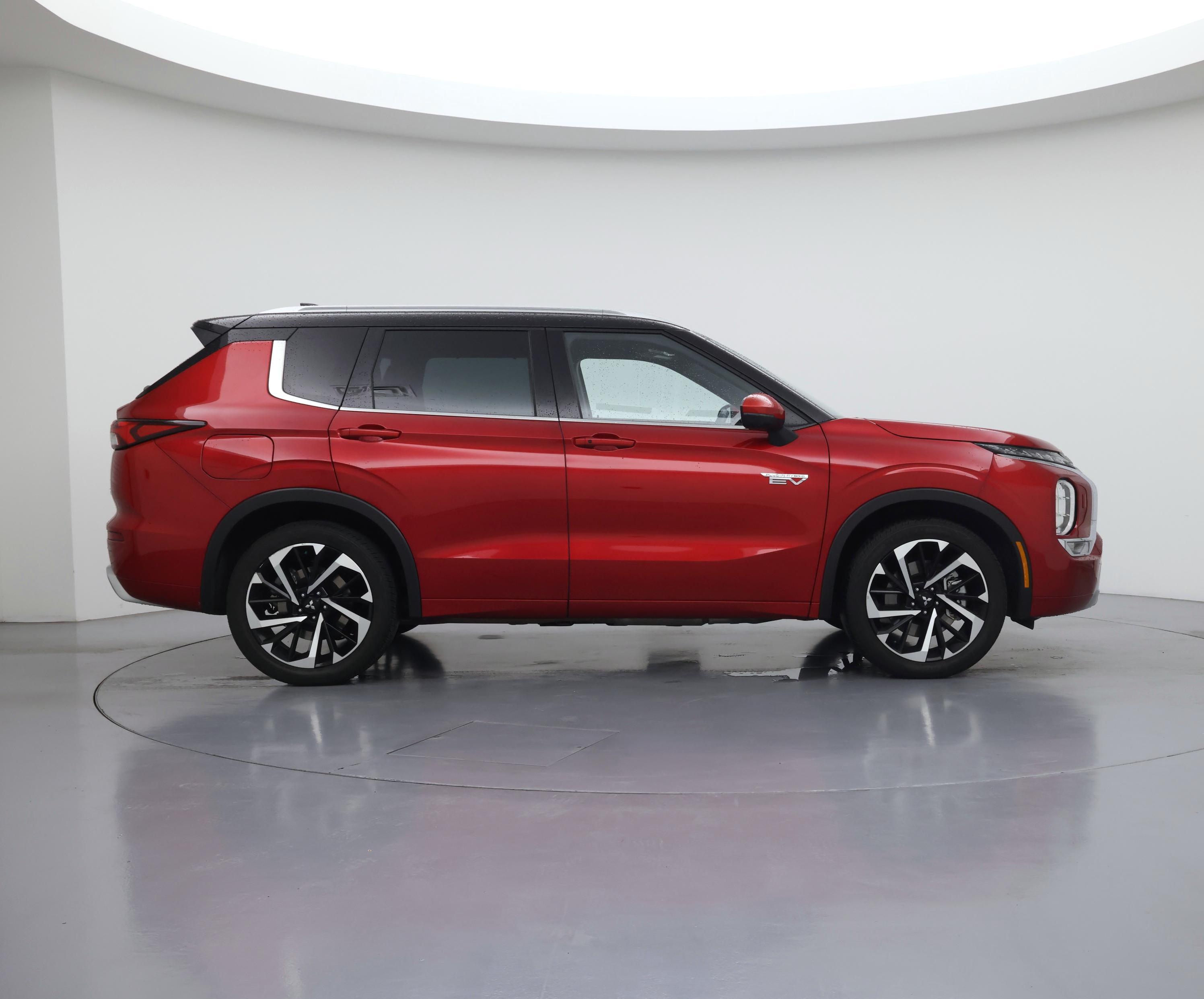 Thumbnail: 2023 Mitsubishi Outlander - 7