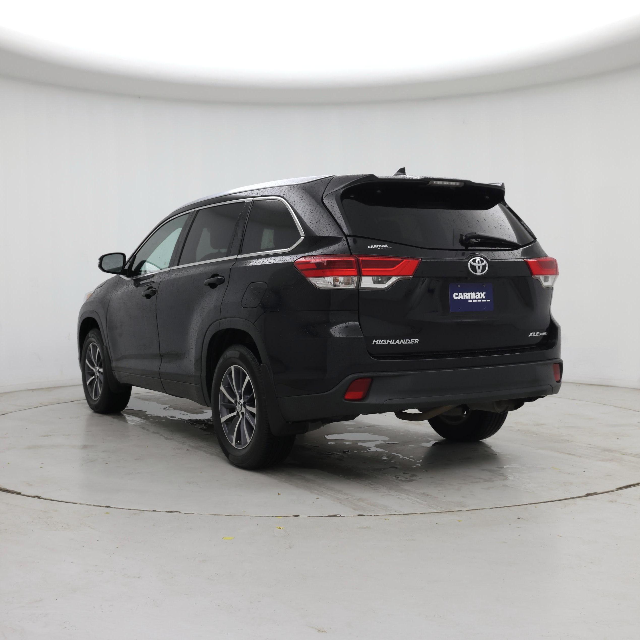 Thumbnail: 2017 Toyota Highlander - 2