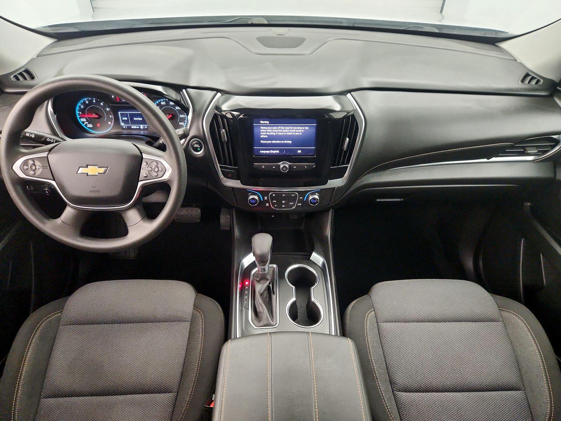 Thumbnail: 2021 Chevrolet Traverse - 9