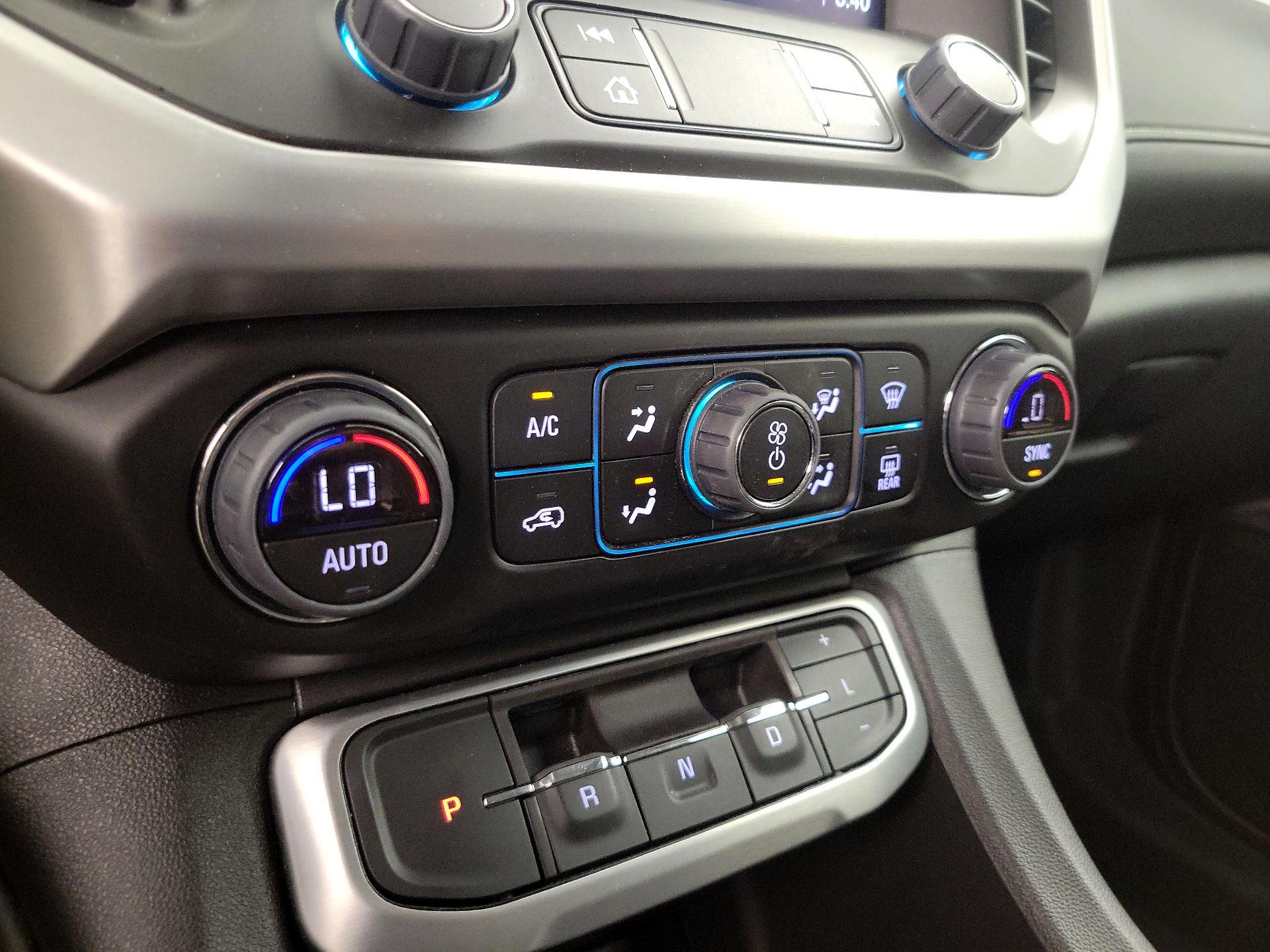 Thumbnail: 2023 GMC Acadia - 16