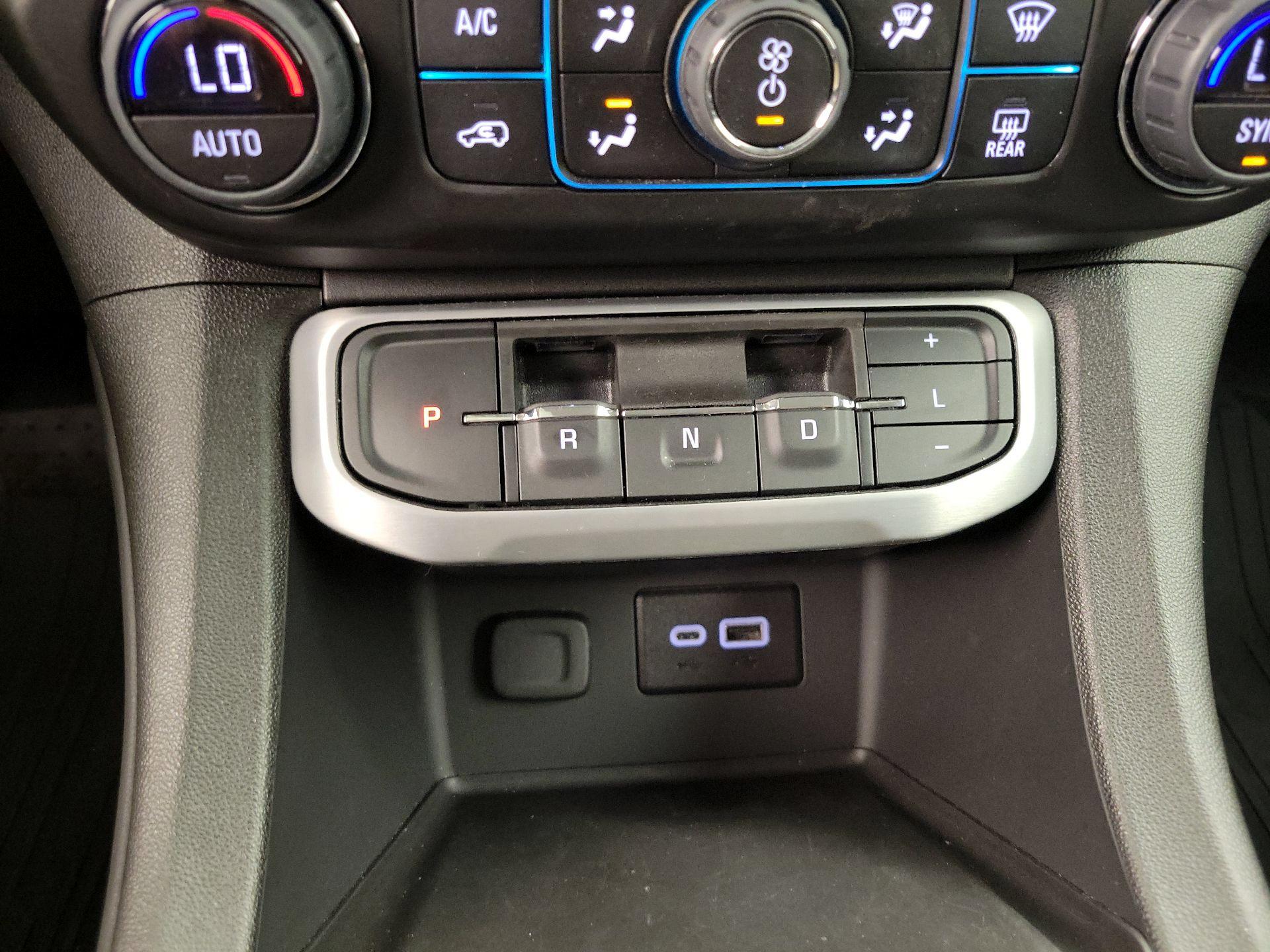 Thumbnail: 2023 GMC Acadia - 17