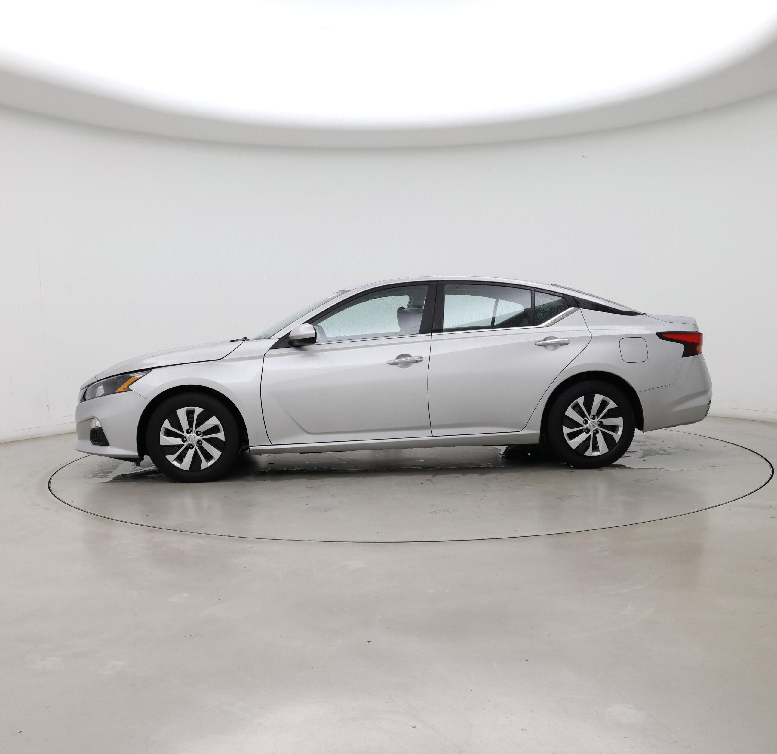 Thumbnail: 2022 Nissan Altima - 3