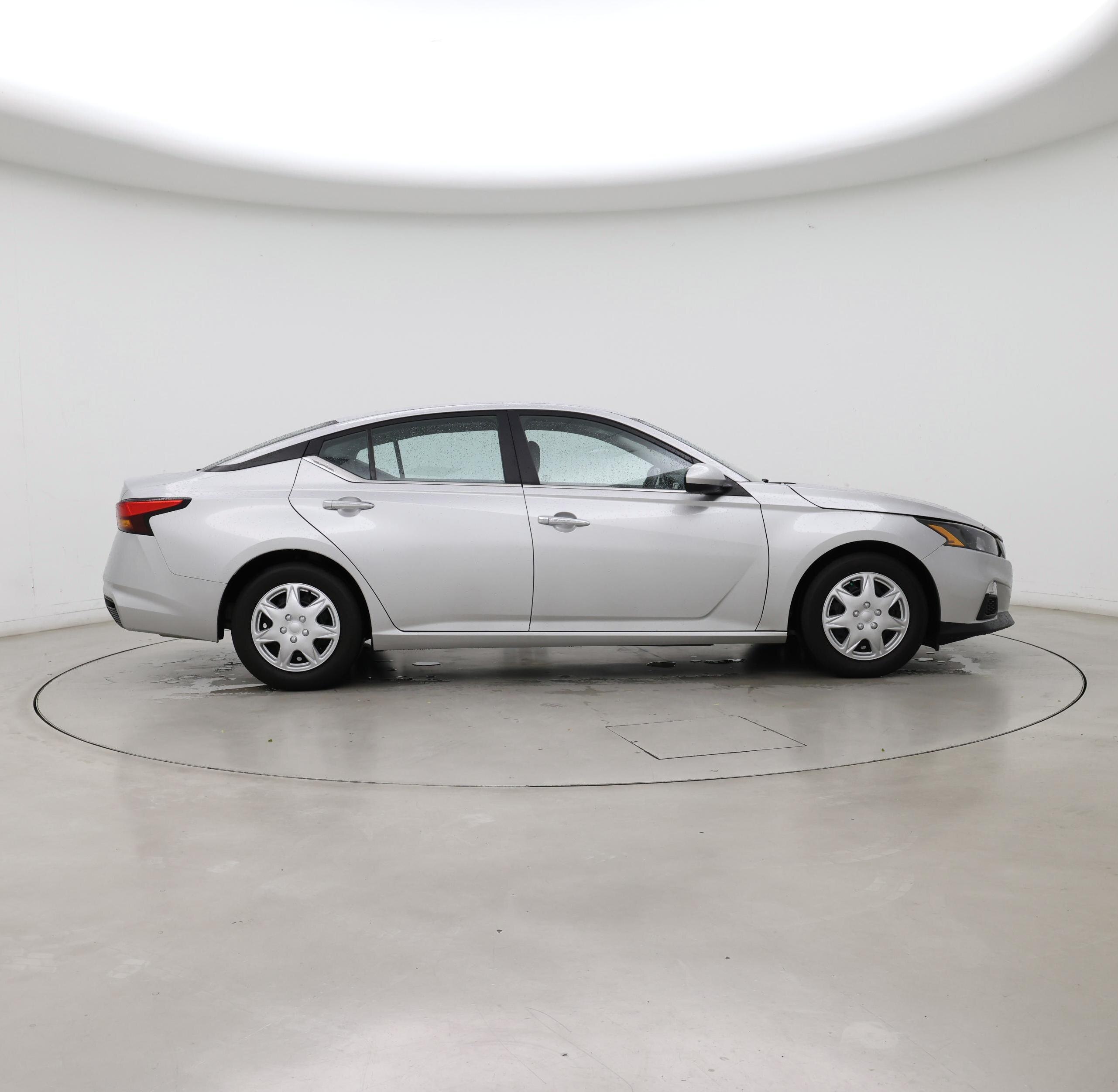 Thumbnail: 2022 Nissan Altima - 7